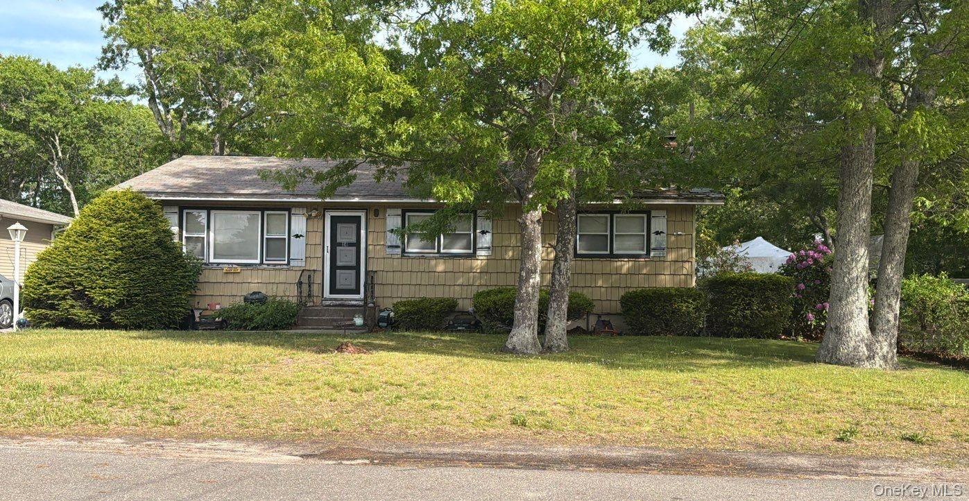 24 Hinda Boulevard – For Sale photo 3
