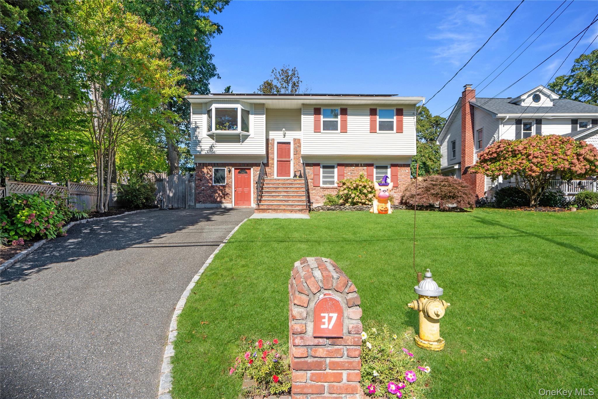 37 Bellecrest Avenue – For Sale