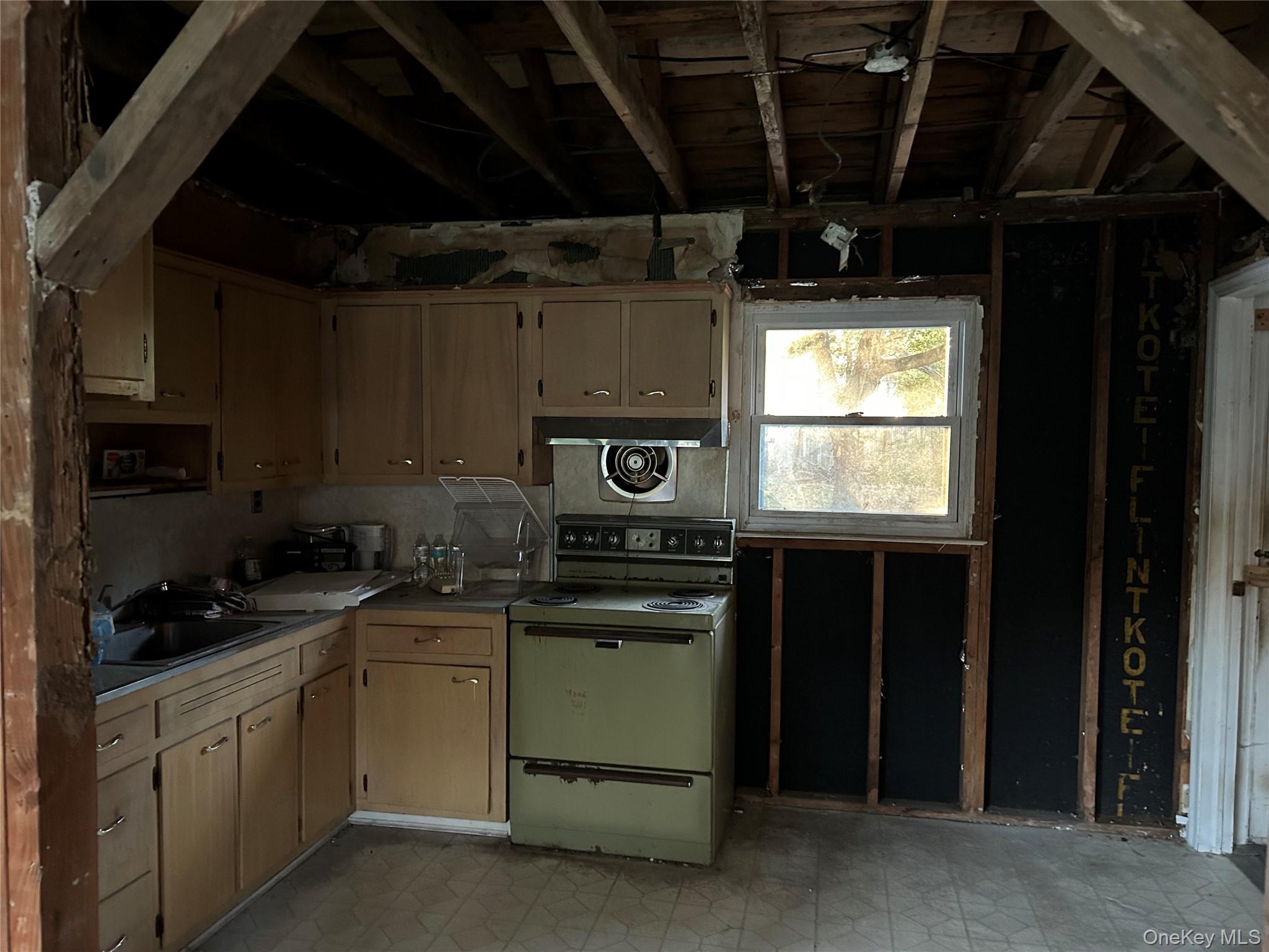 1056 Bay Shore Avenue – For Sale photo 10