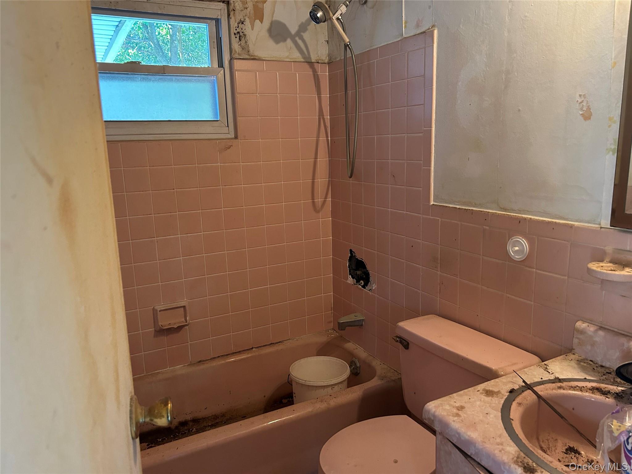 1056 Bay Shore Avenue – For Sale