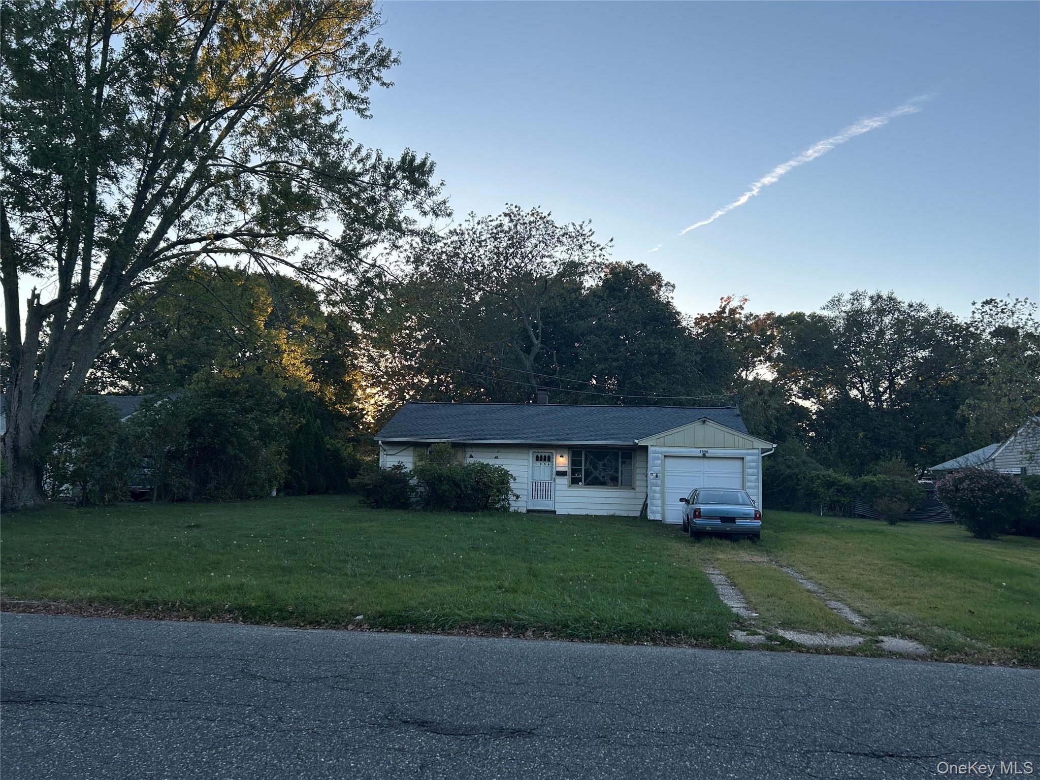 1056 Bay Shore Avenue – For Sale photo 2