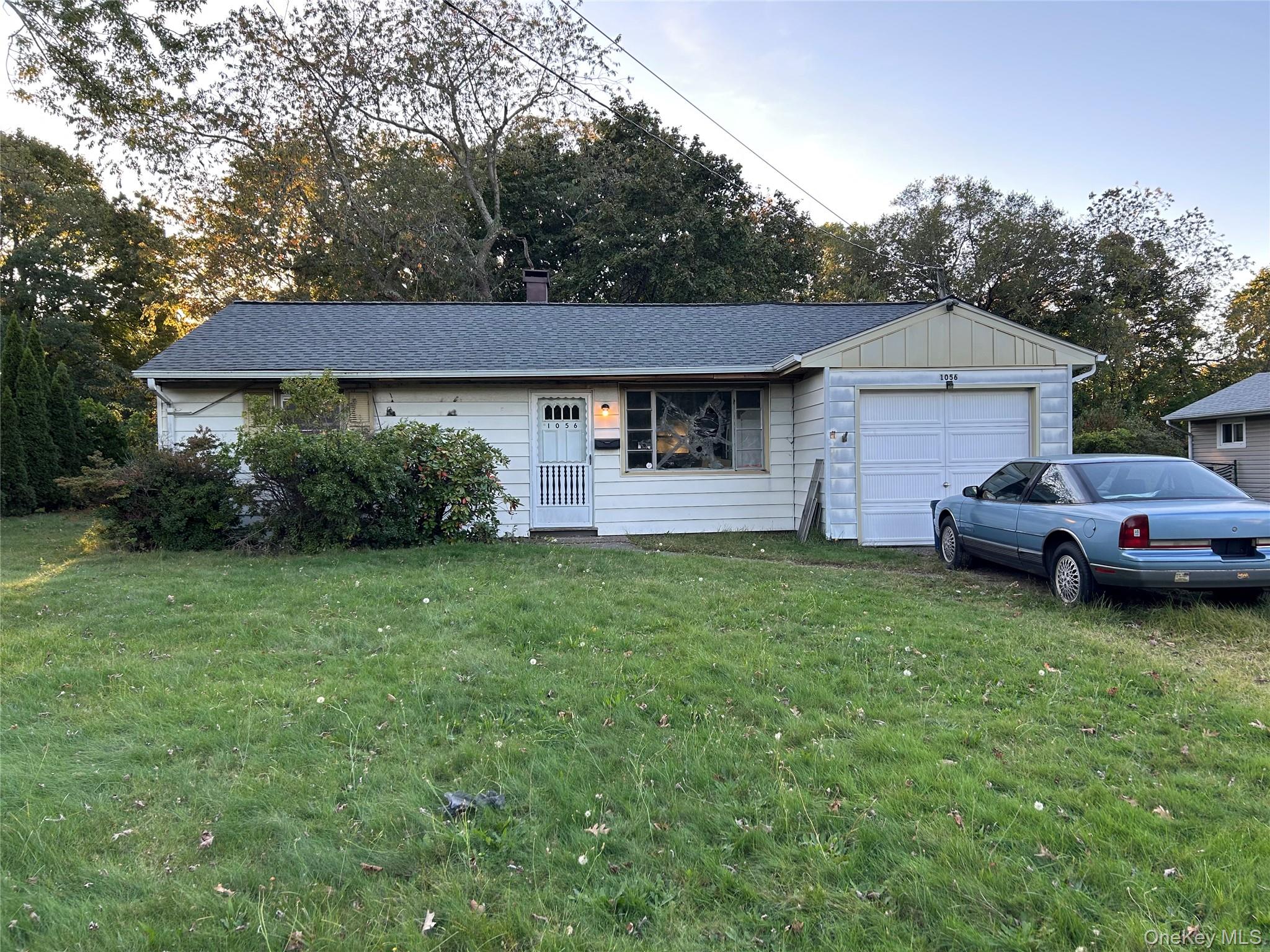 1056 Bay Shore Avenue – For Sale photo 3