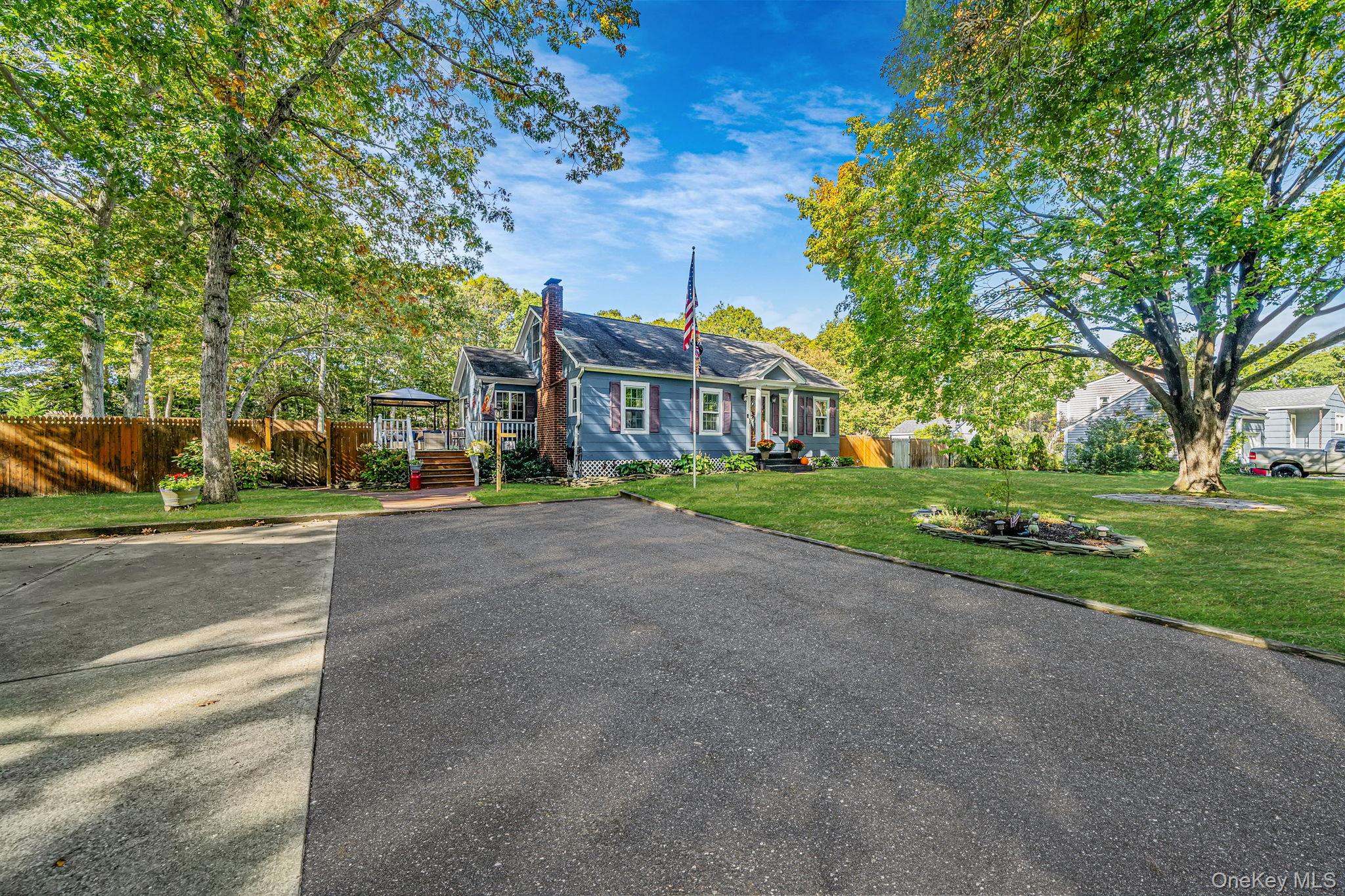 44 Oregon Avenue – For Sale photo 2