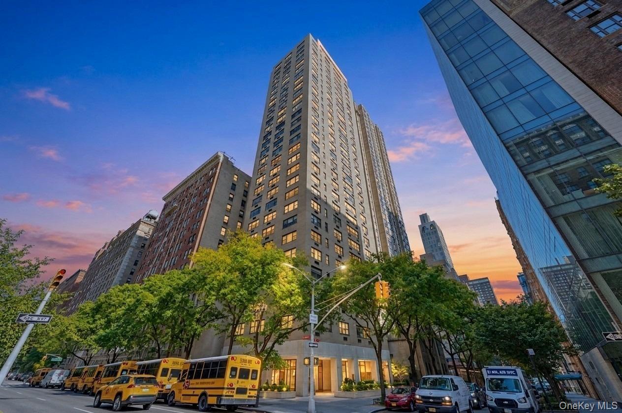 1065 Park Avenue, Unit 19C