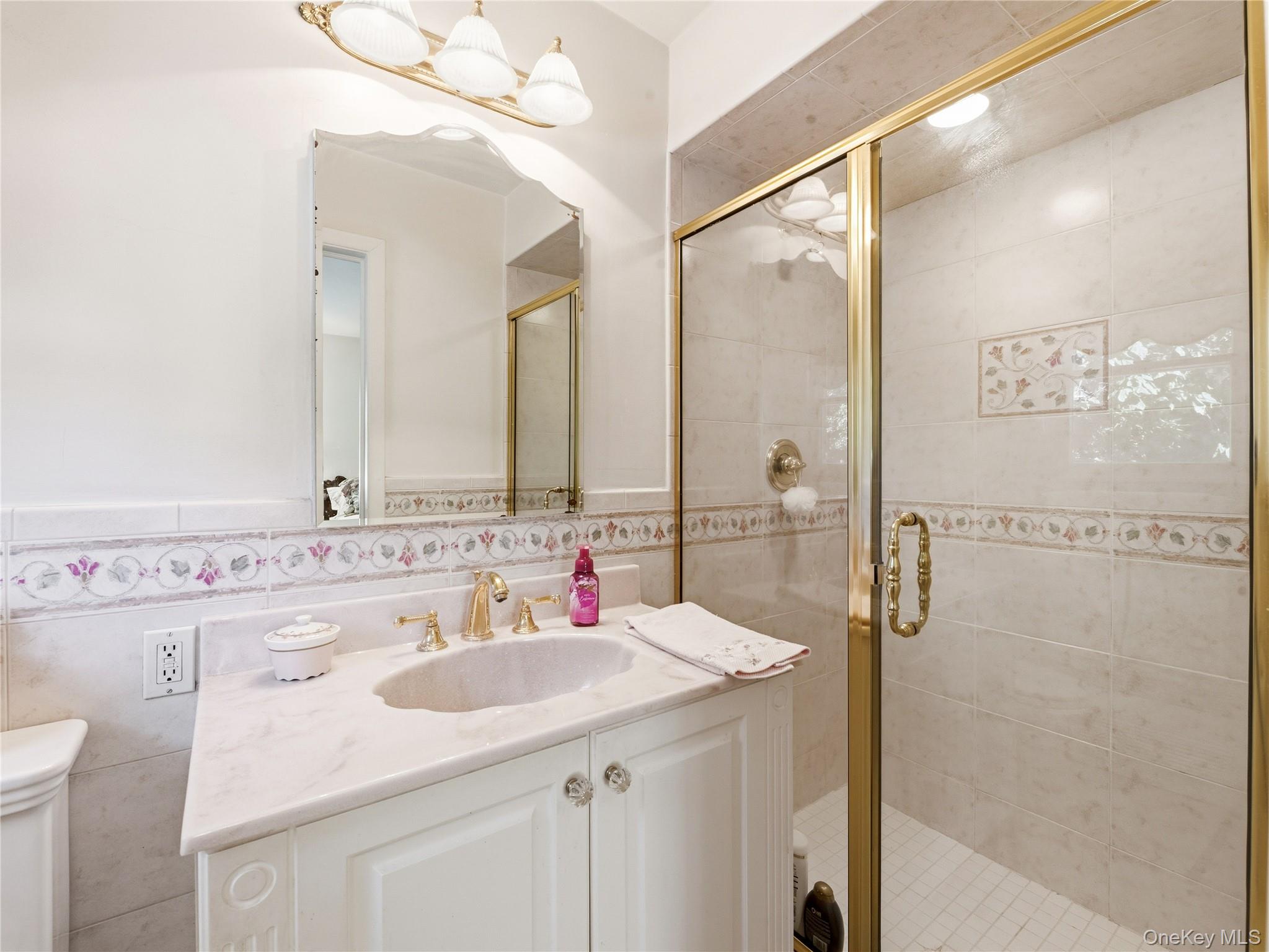 5 Major Court – For Sale photo 15