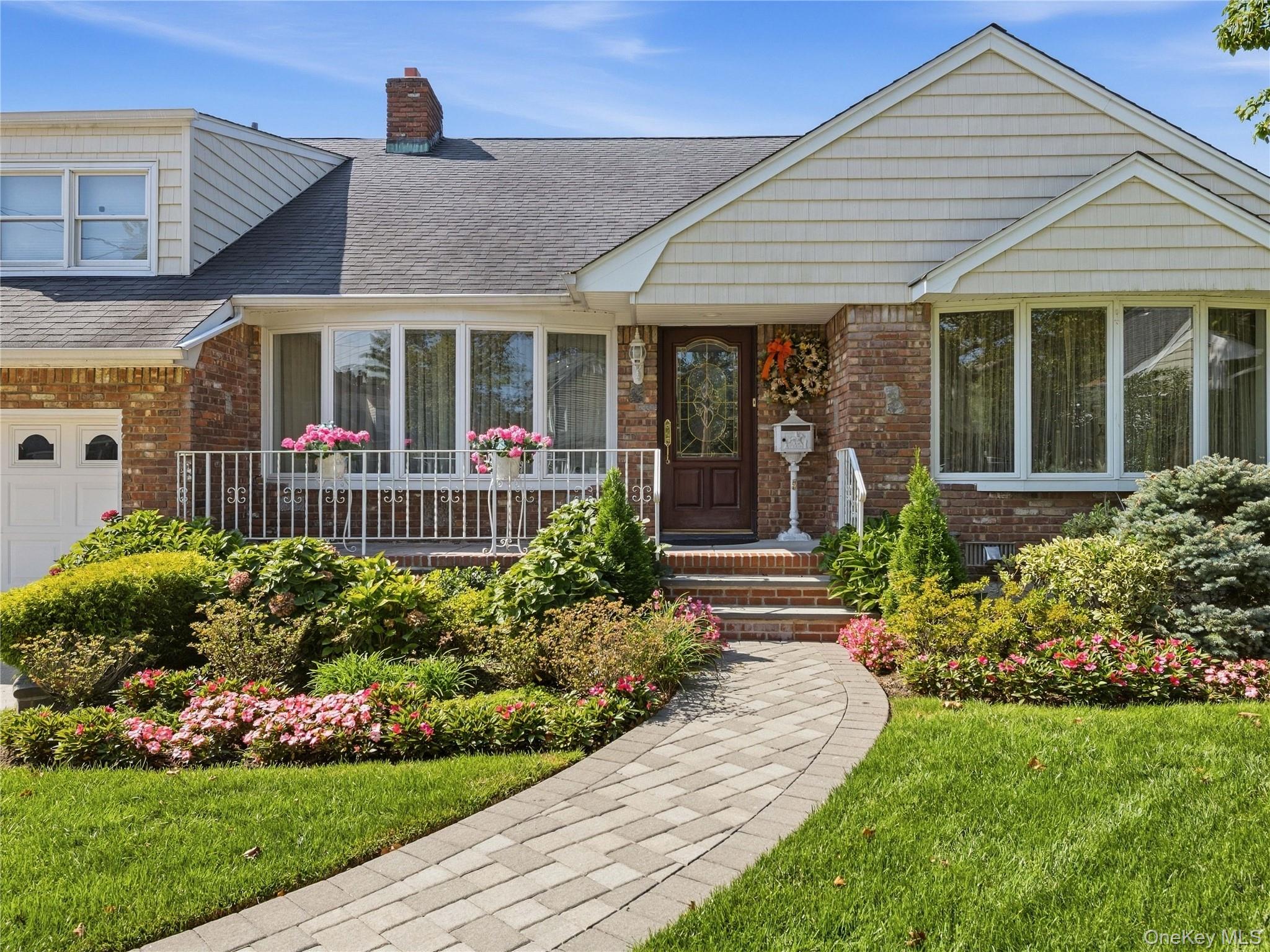 5 Major Court – For Sale photo 3