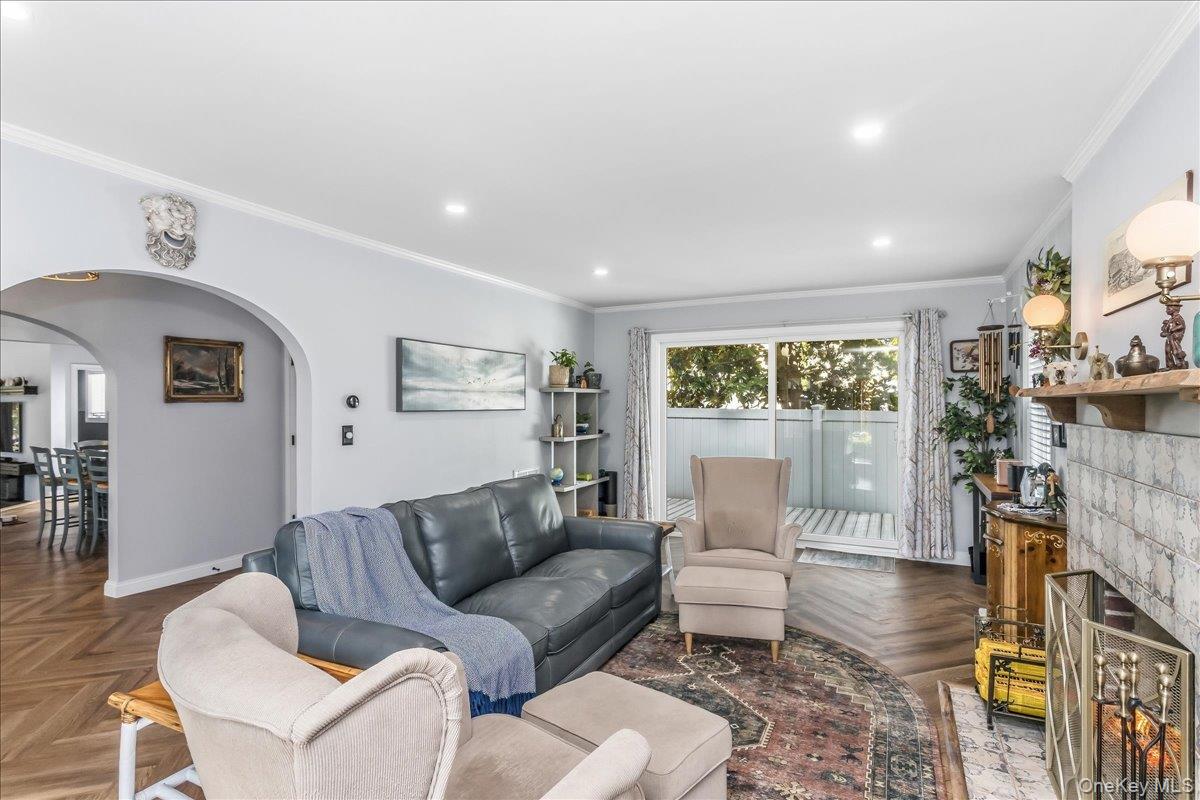 8 Woodland Road – For Sale photo 5