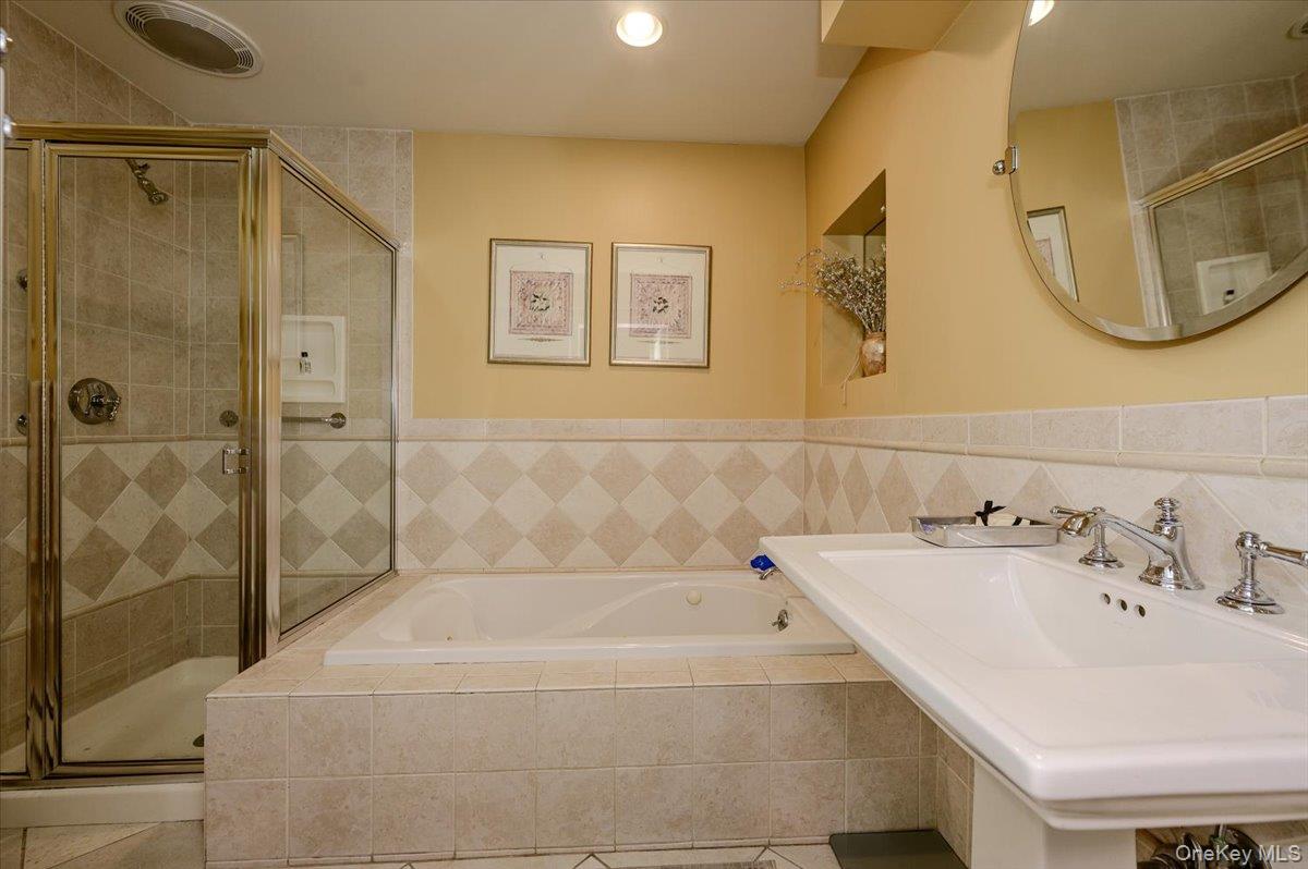 13 Old Farm Road – For Sale photo 20