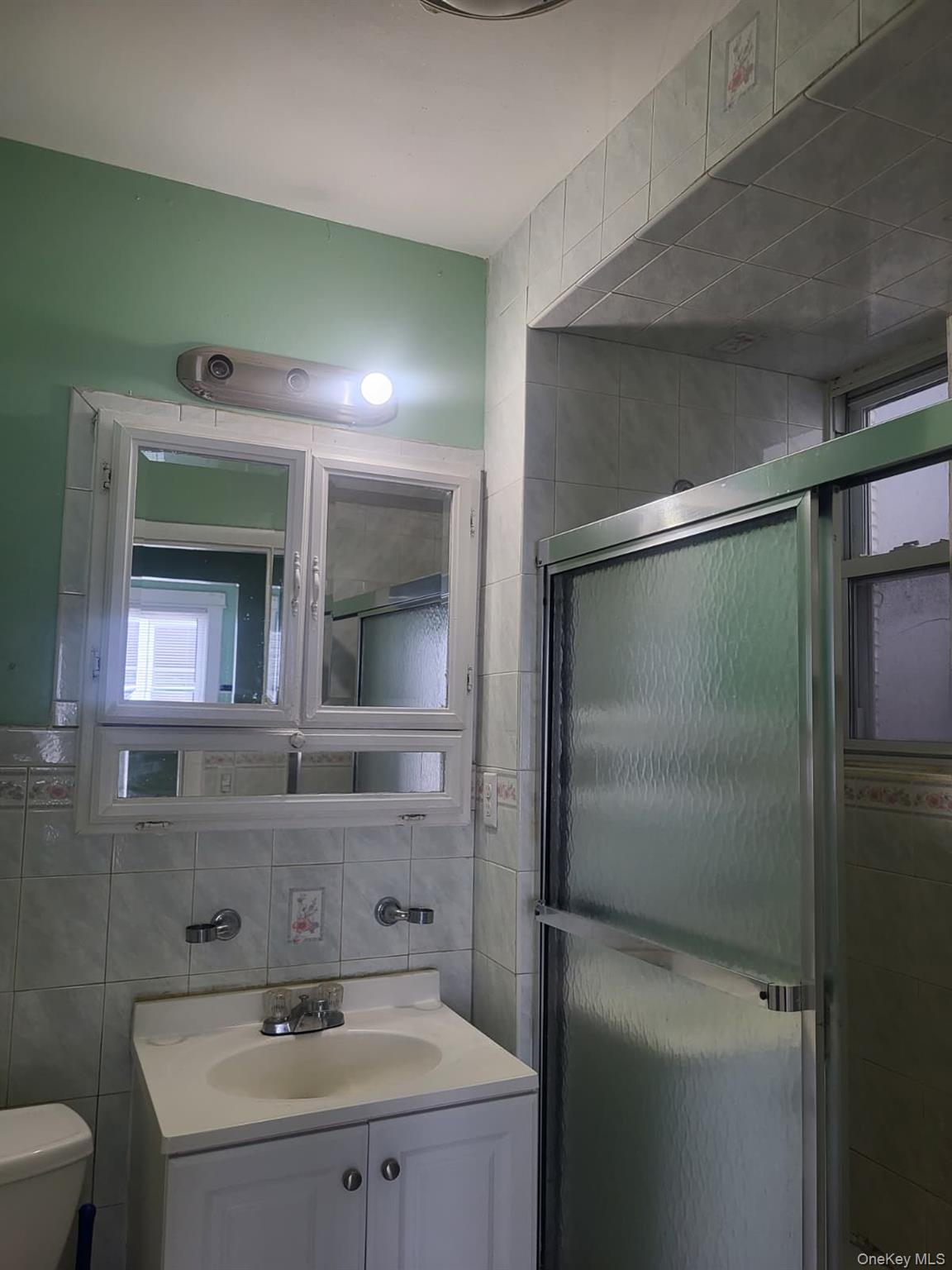 8727 132nd Street – For Rent photo 3