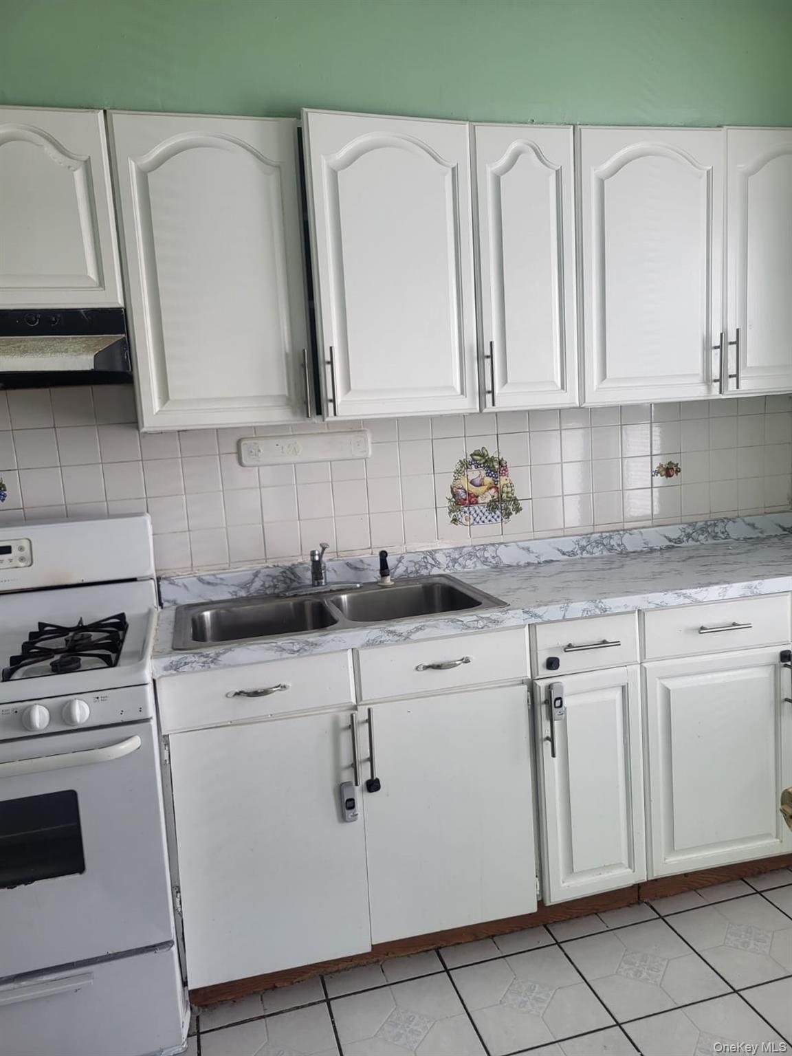 8727 132nd Street – For Rent