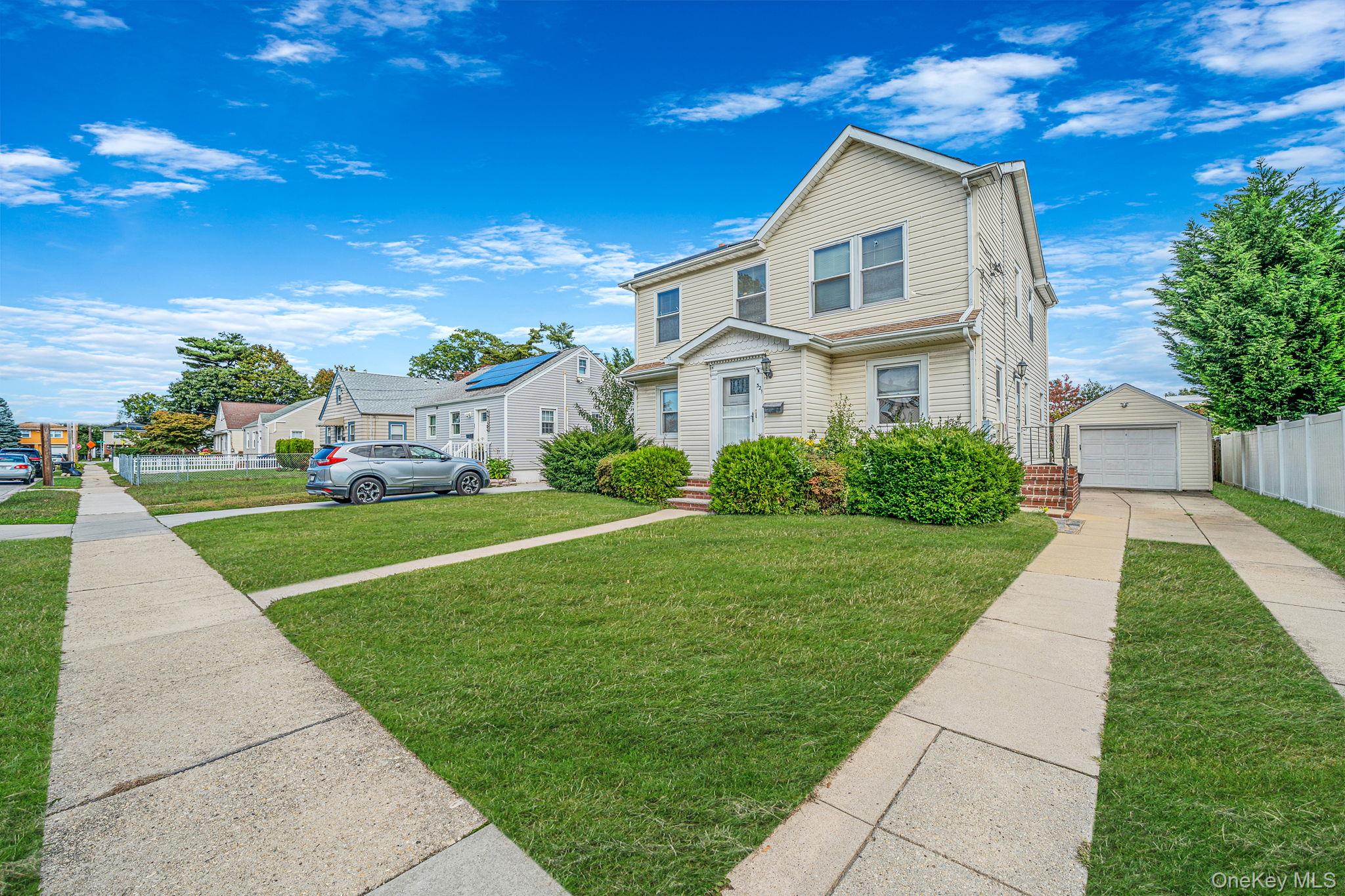 321 Maplegrove Avenue – For Sale photo 3