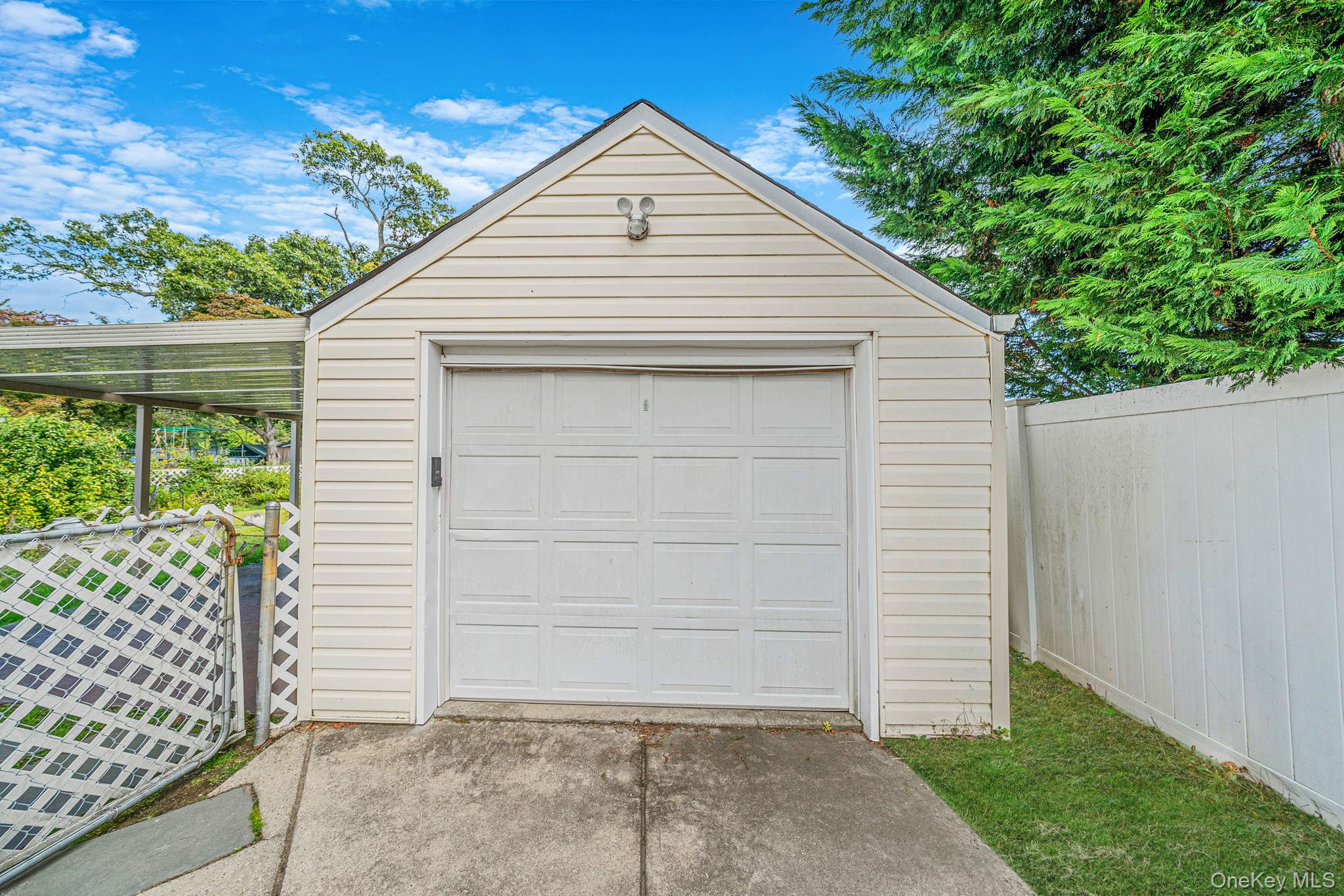 321 Maplegrove Avenue – For Sale photo 4