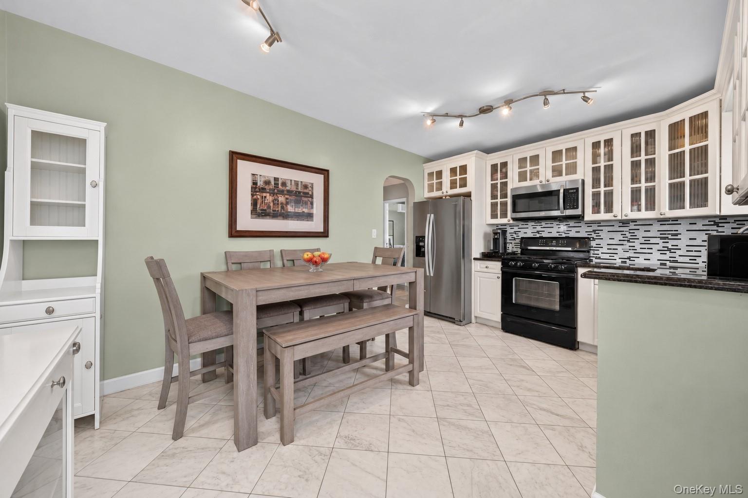 67-48 168th Street – For Sale photo 6