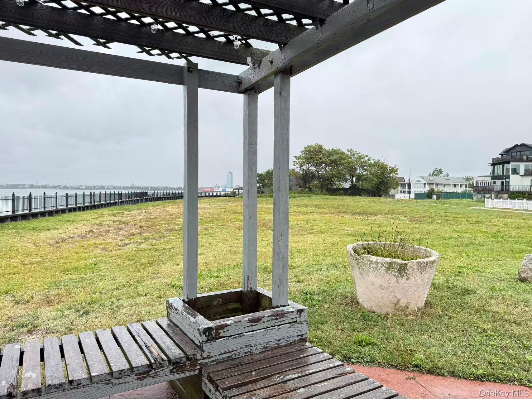 3815 Sea Gate Avenue – For Sale photo 6