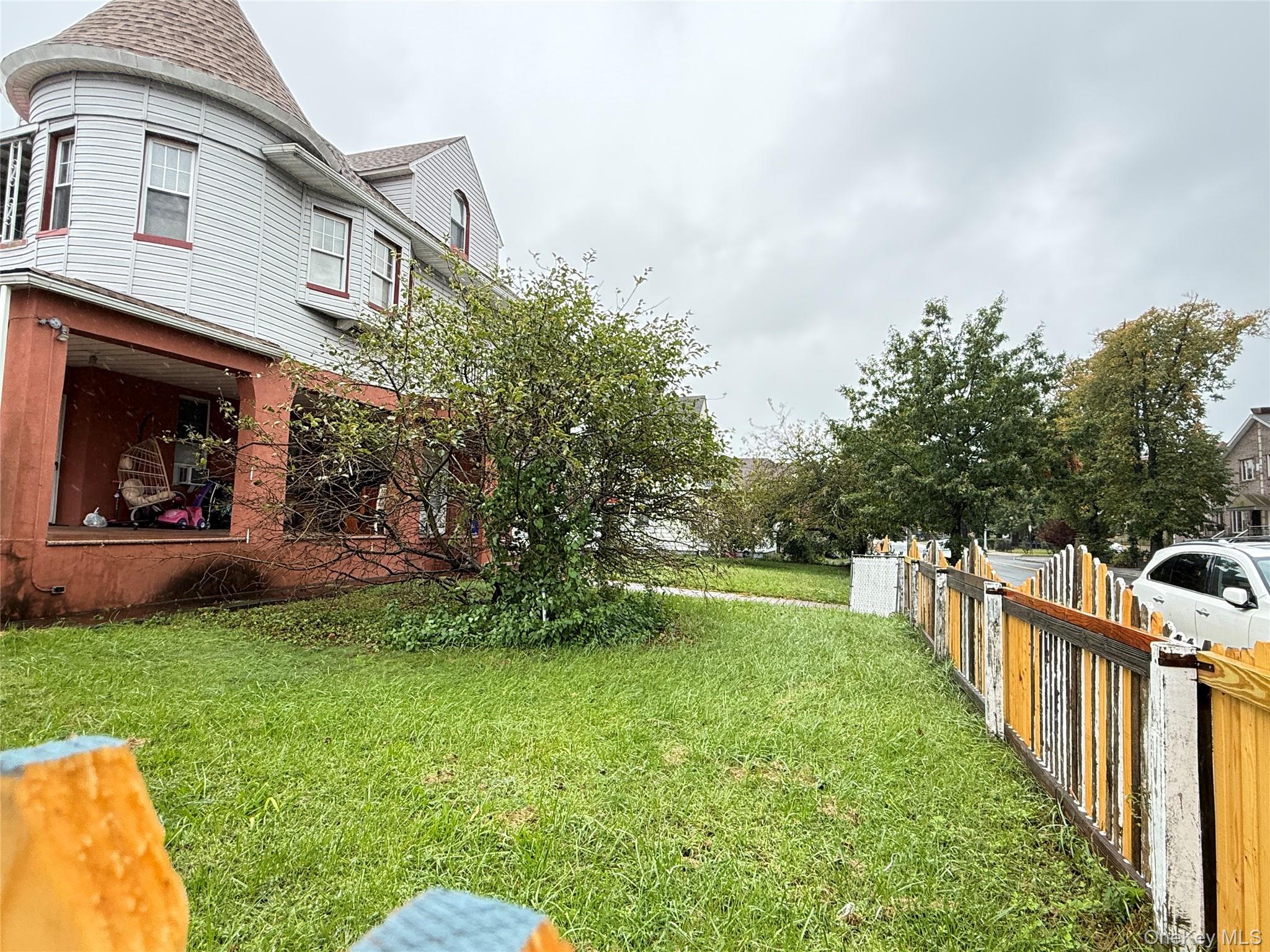 3815 Sea Gate Avenue – For Sale photo 5