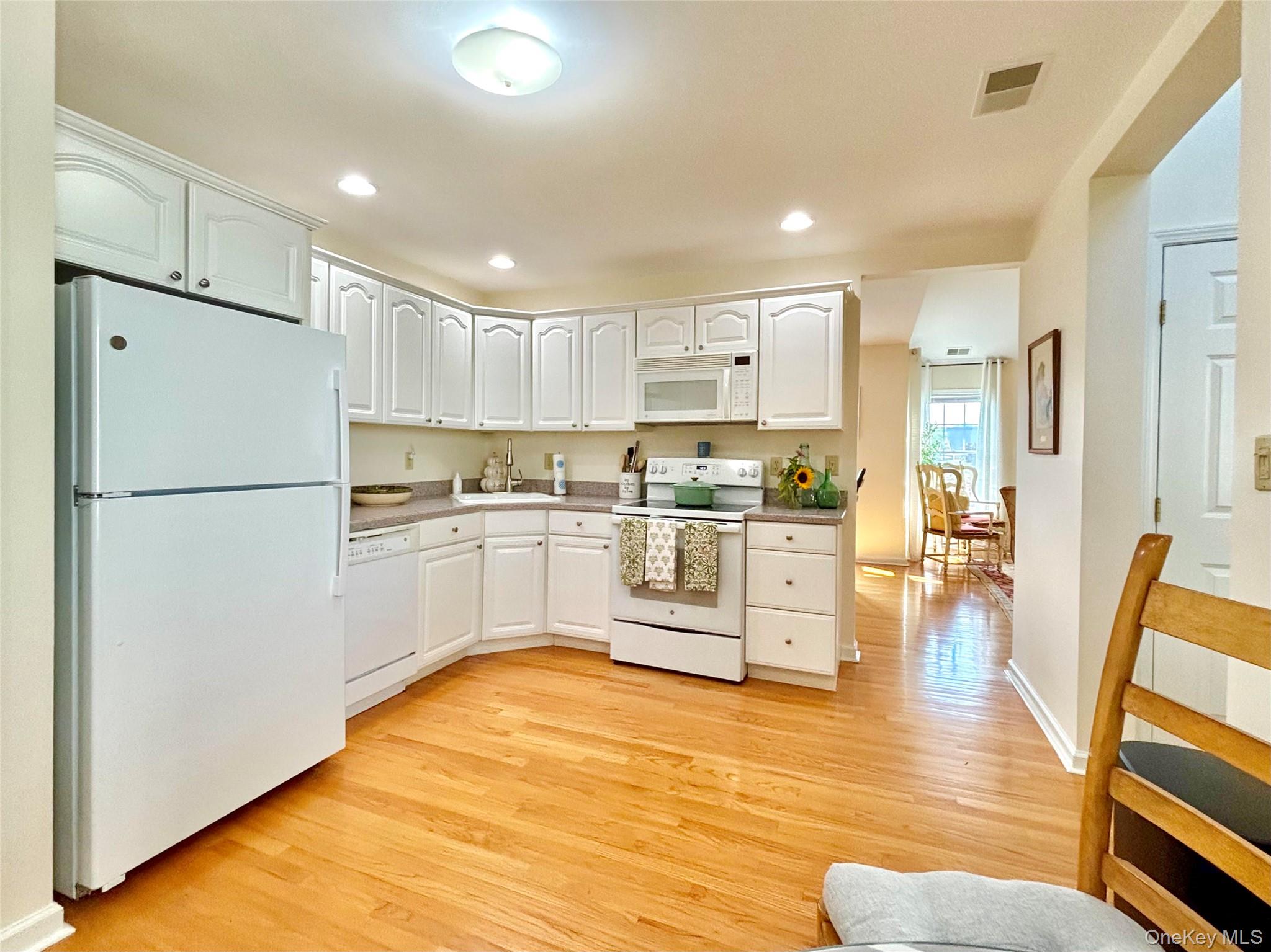 202 Cinnamon Circle – For Sale photo 13