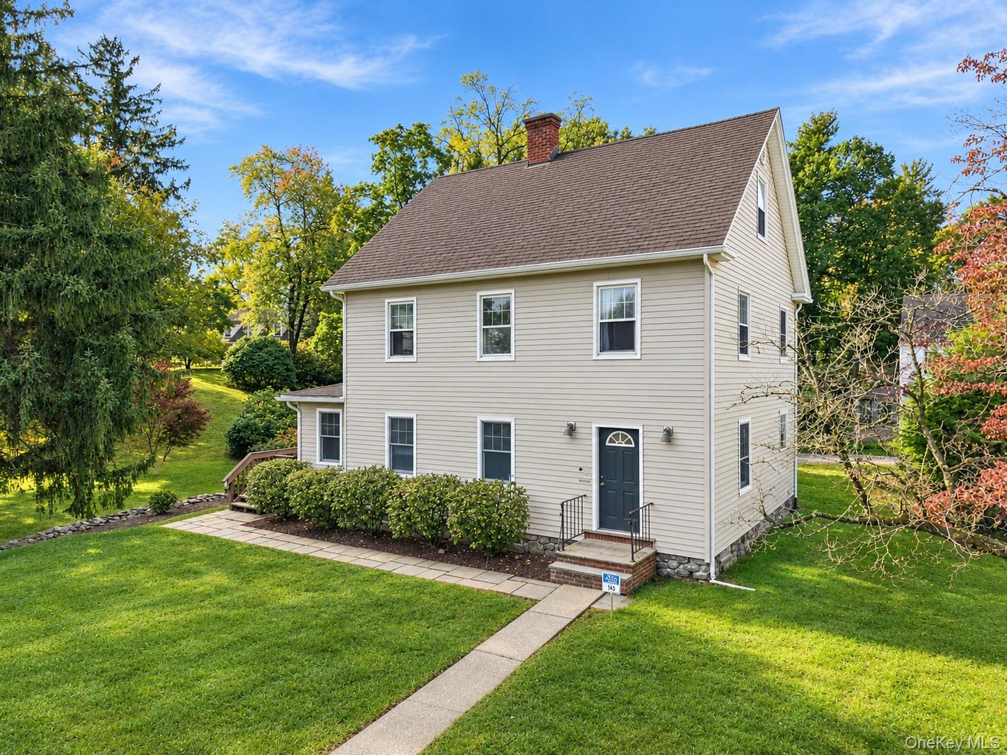 143 Hooker Avenue – For Sale photo 2