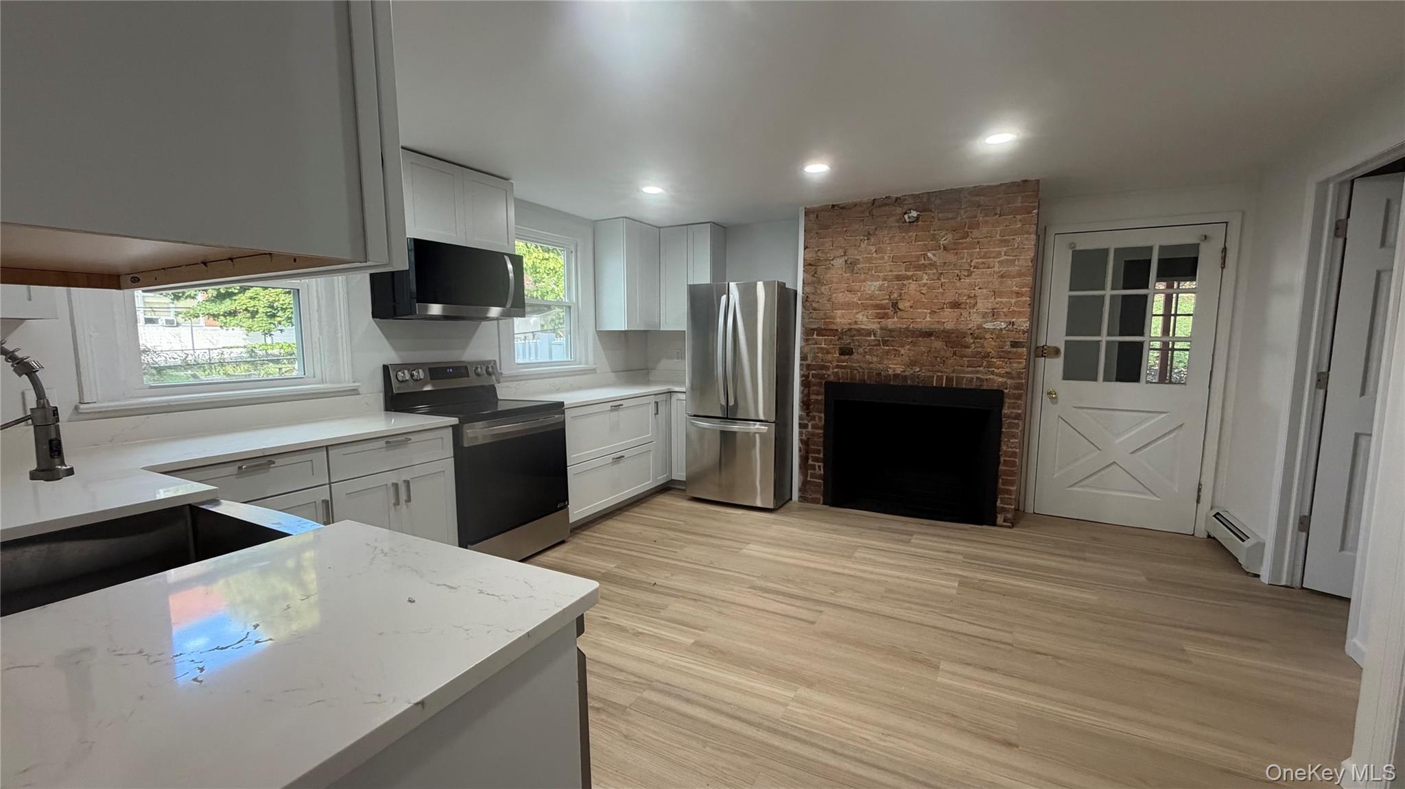 29 Delano Street, Unit 1 photo 8