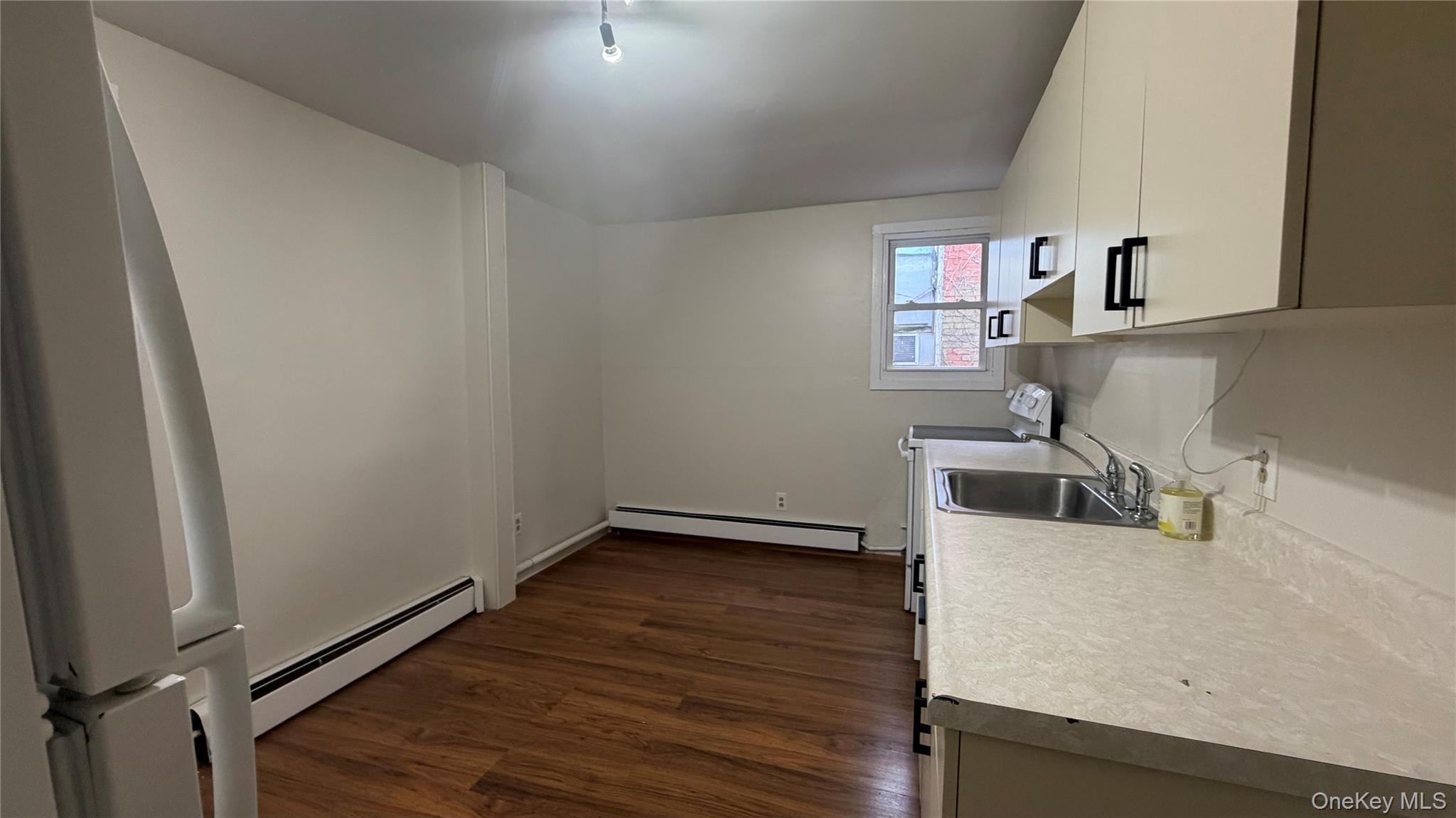 29 Delano Street, Unit 2 photo 16