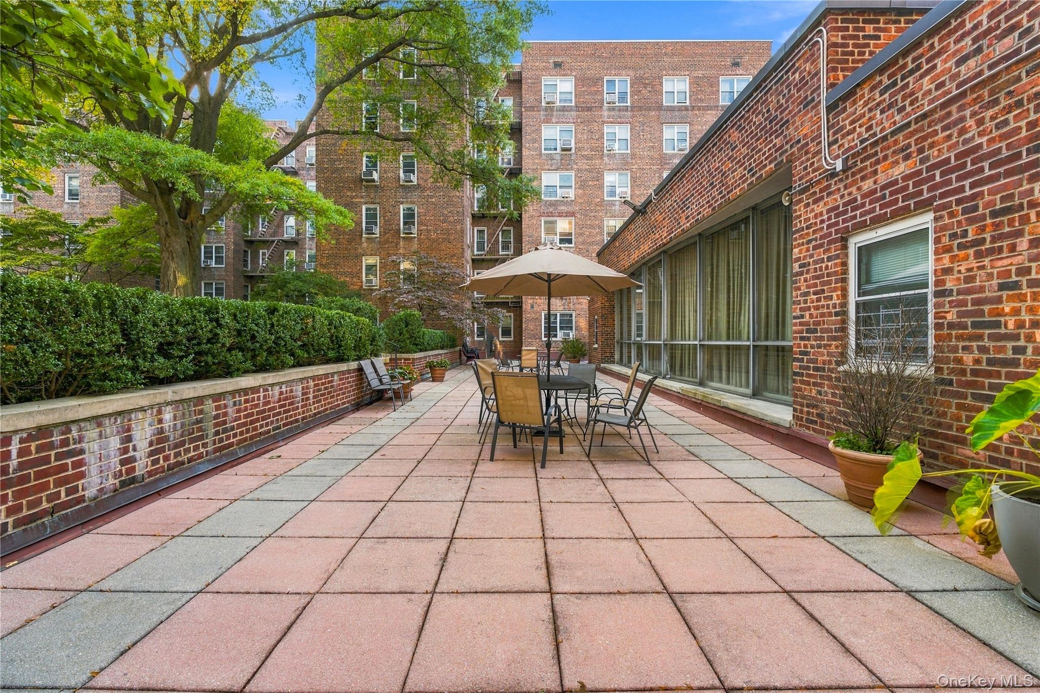 112-20 72nd Drive, Unit APT D25 photo 20