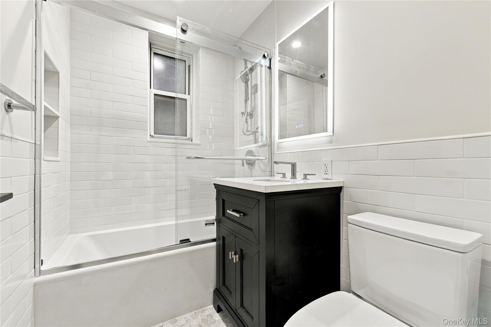 112-20 72nd Drive, Unit APT D25 photo 18