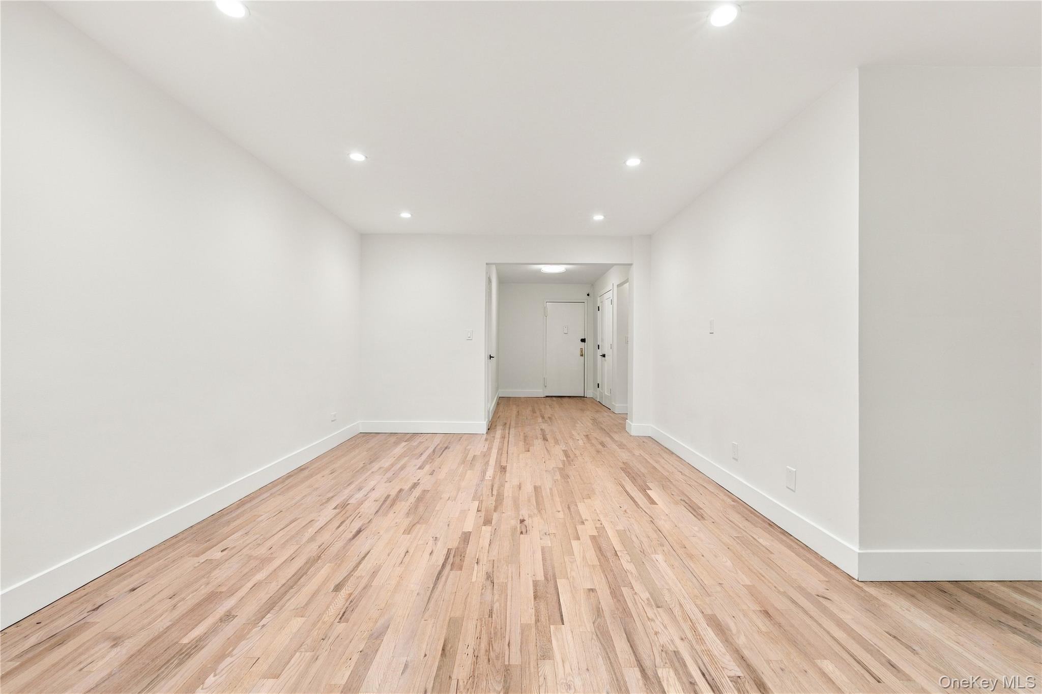 112-20 72nd Drive, Unit APT D25 photo 6