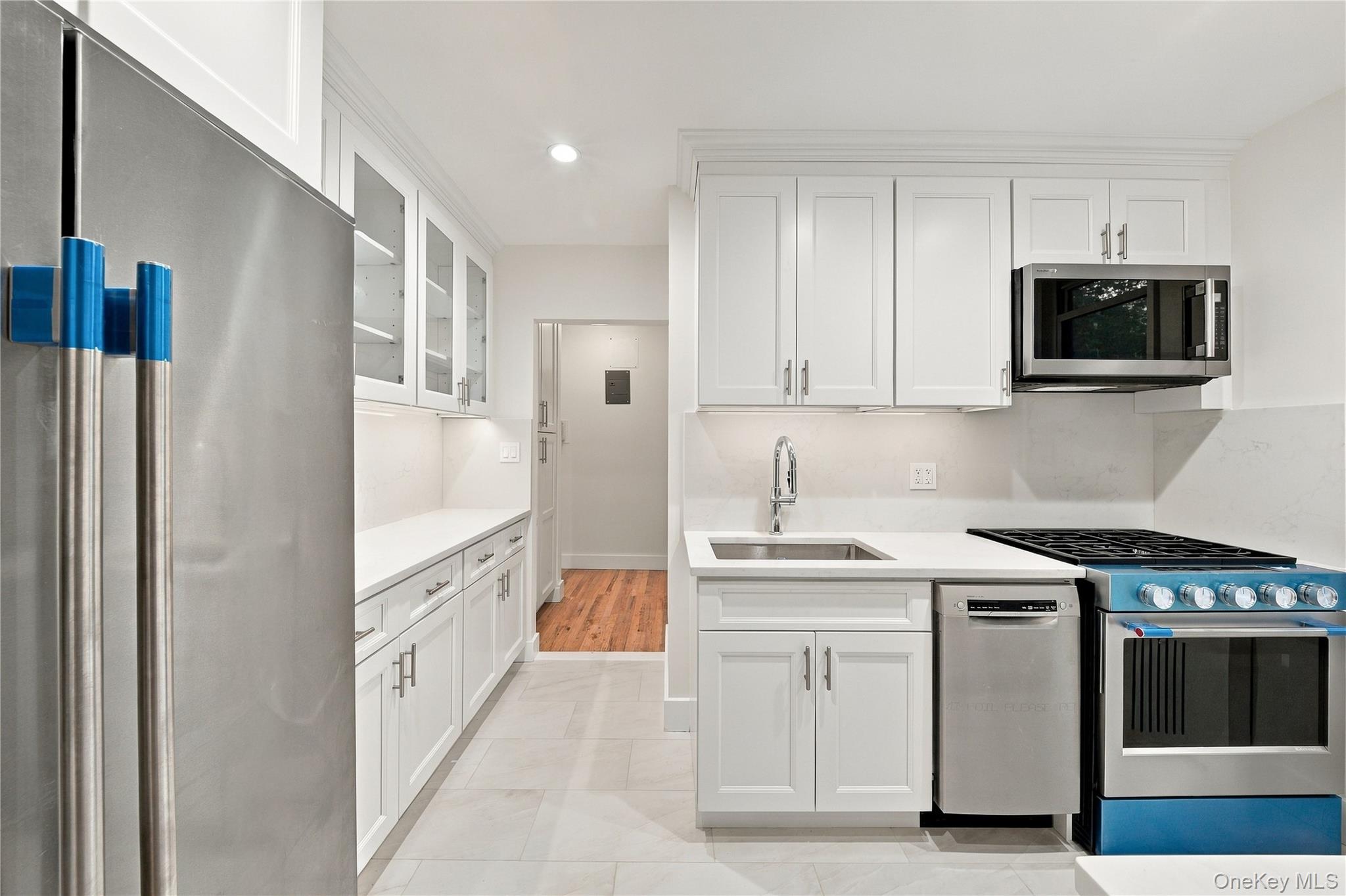 112-20 72nd Drive, Unit APT D25 photo 12