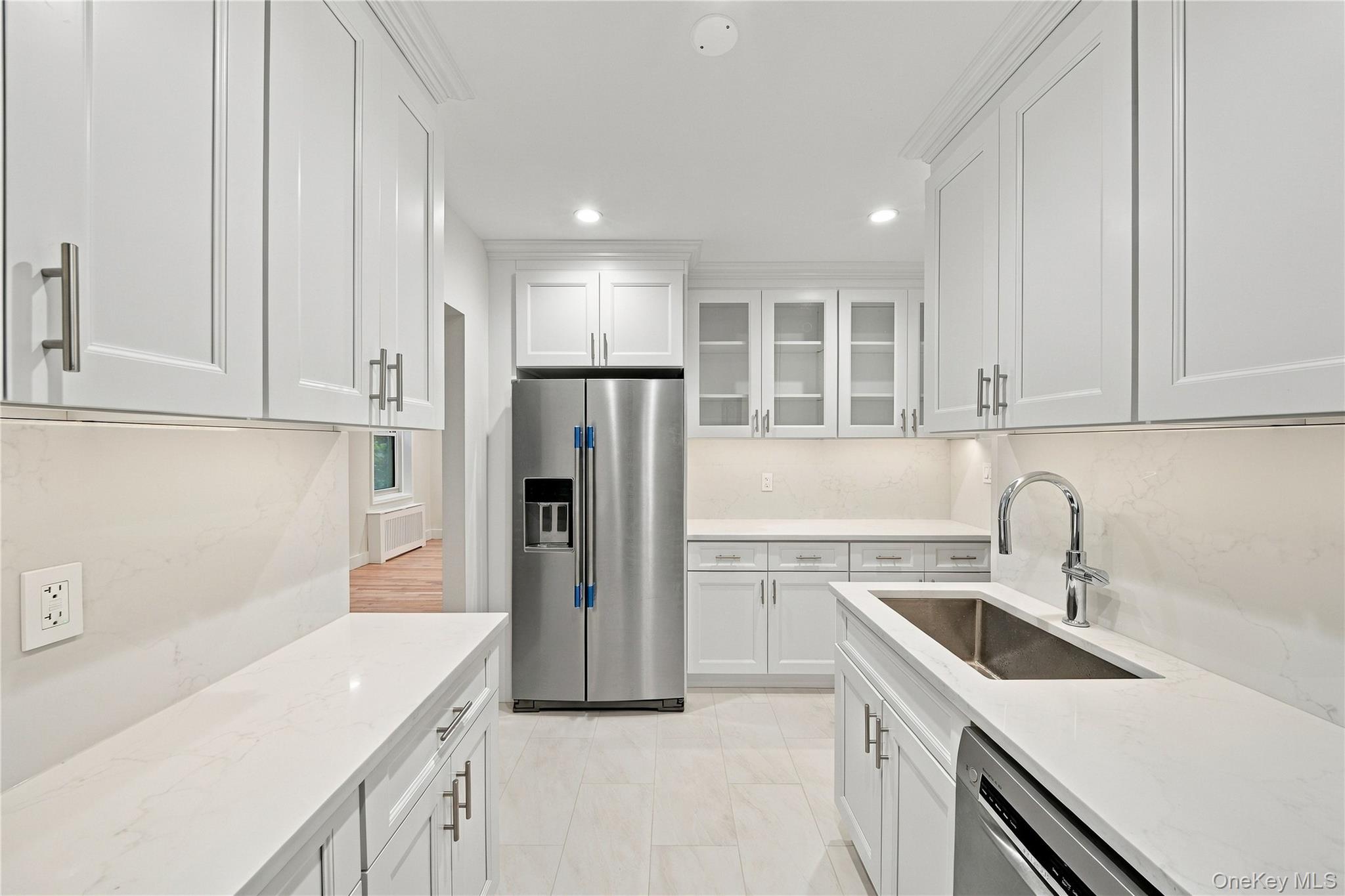 112-20 72nd Drive, Unit APT D25 photo 11