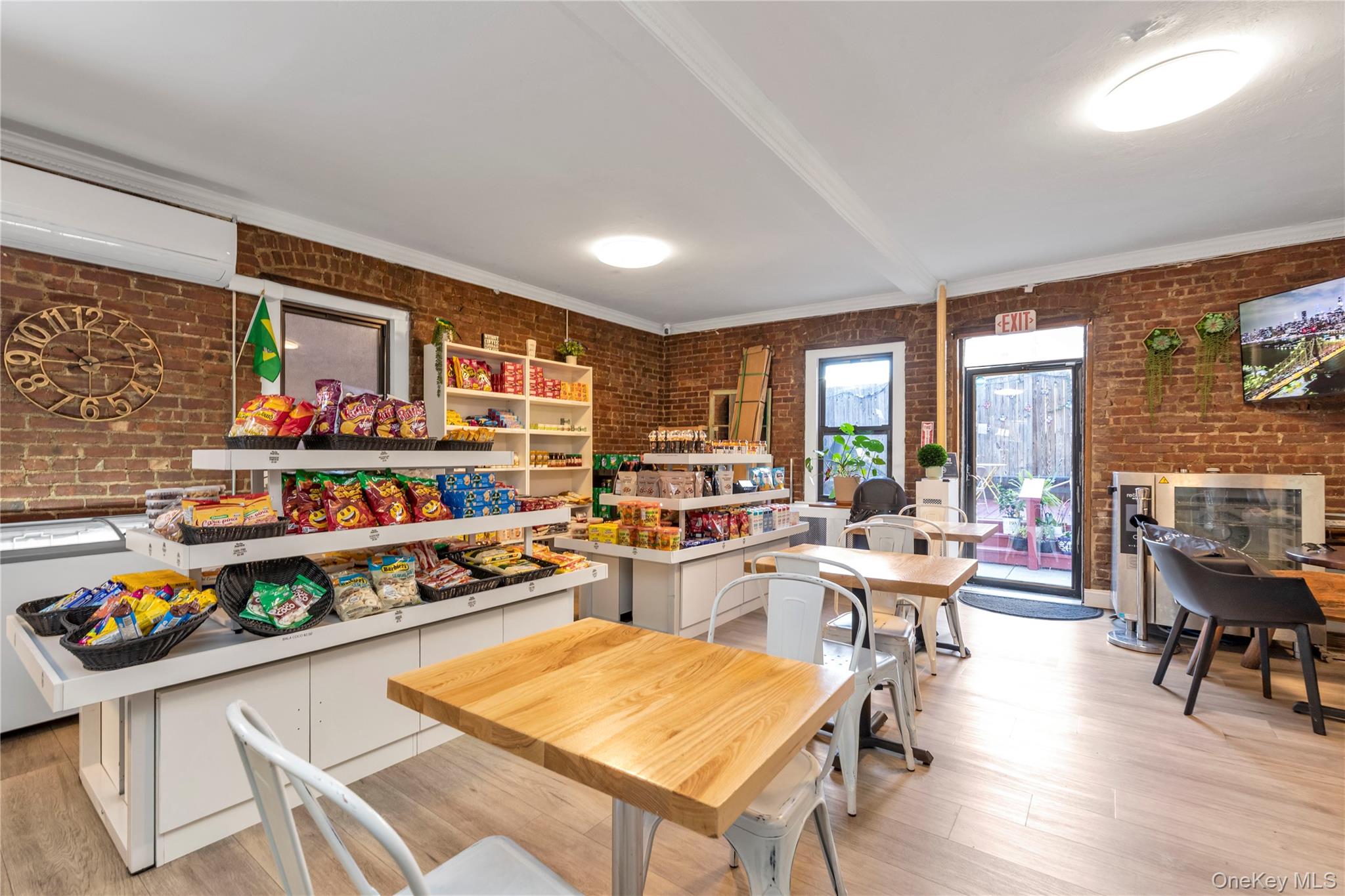 32-30 Steinway Street – For Sale photo 3