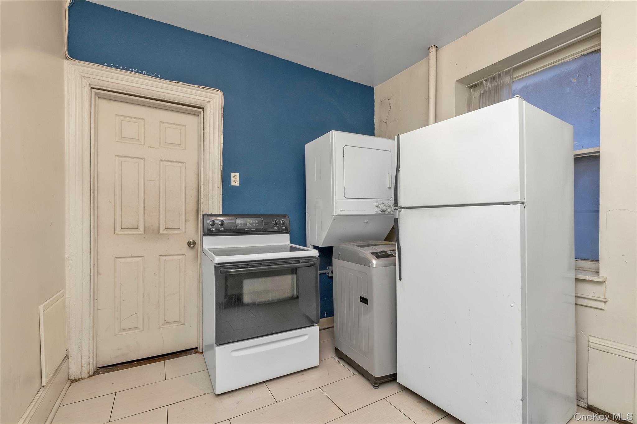 32-30 Steinway Street – For Sale photo 12