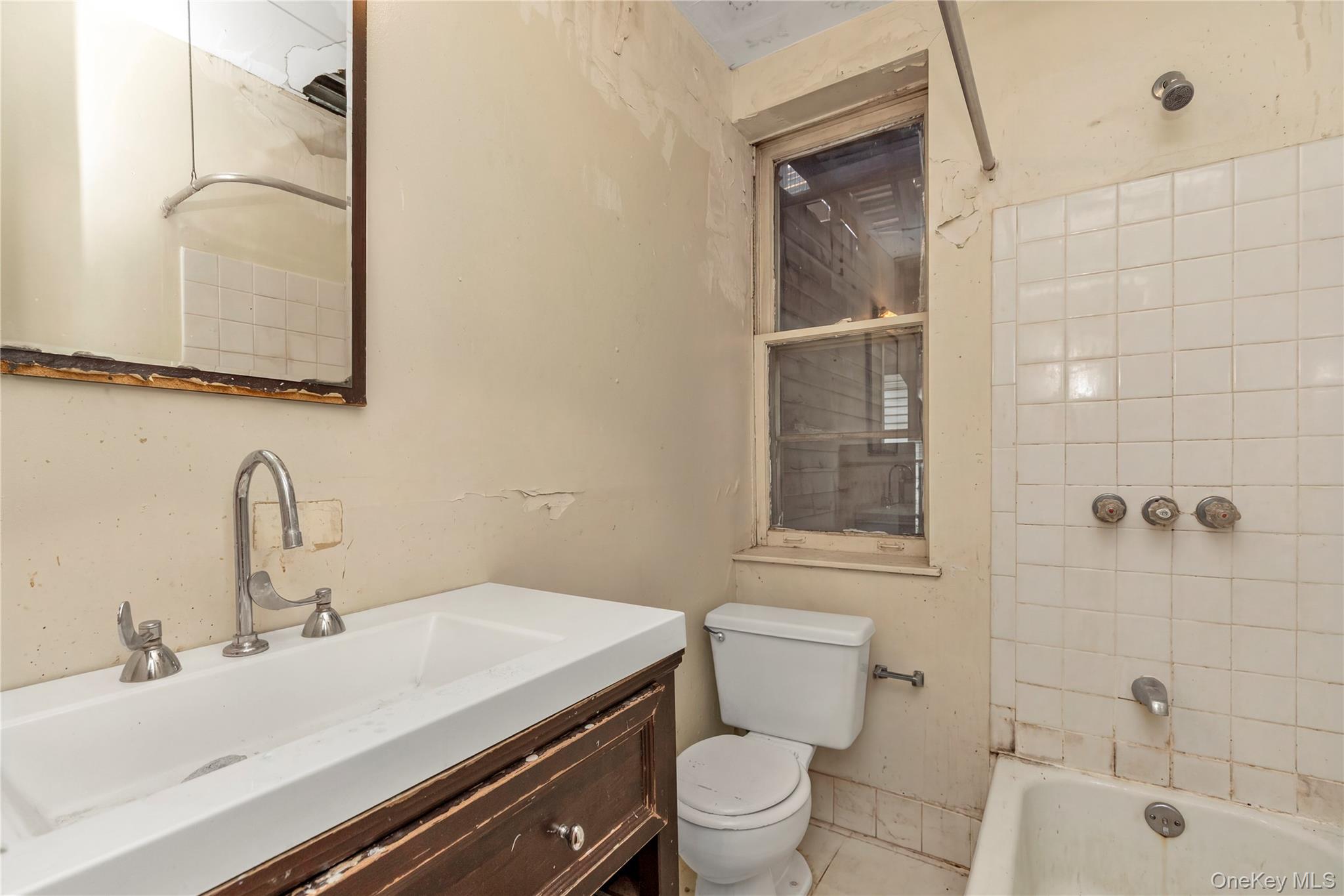 32-30 Steinway Street – For Sale photo 16