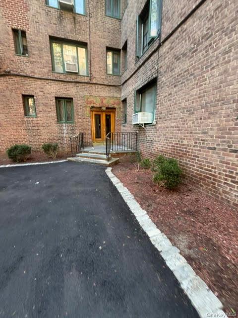 1545 Archer Road, Unit 1G photo 2