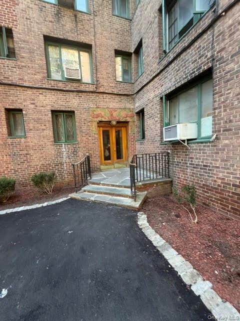 1545 Archer Road, Unit 1G
