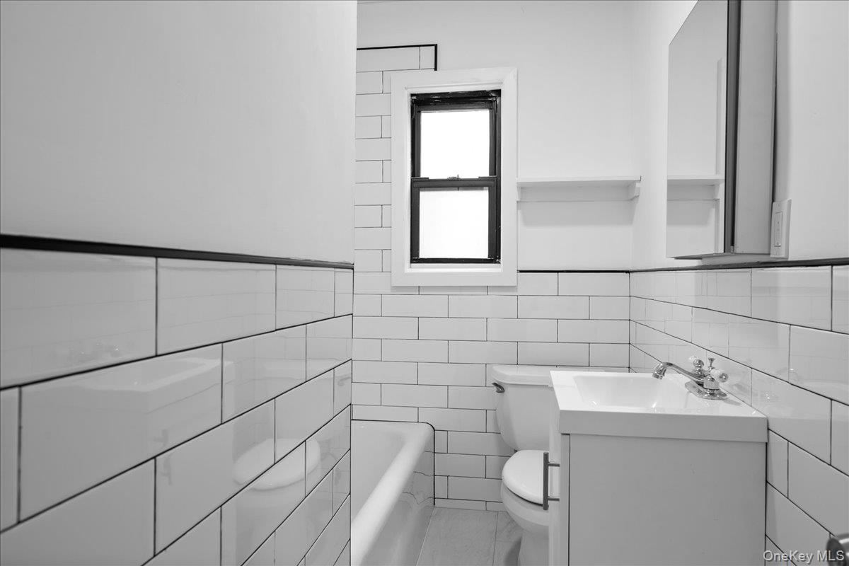 240 Halstead Avenue, Unit B5 photo 8