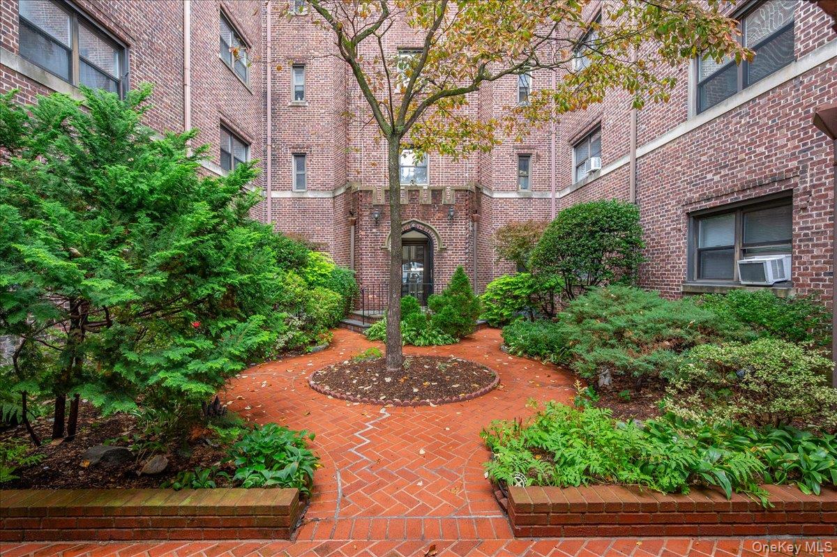240 Halstead Avenue, Unit B5 photo 17