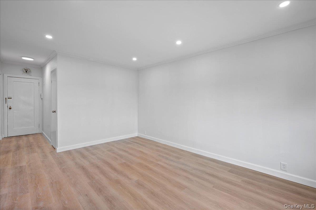 240 Halstead Avenue, Unit B5 photo 14