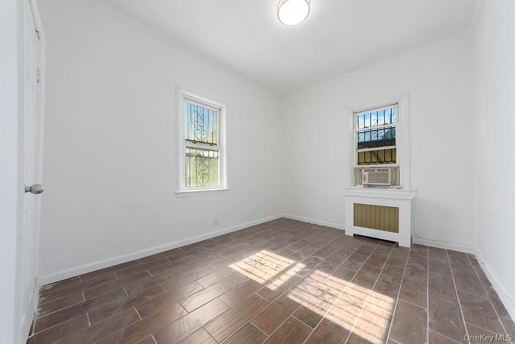 470 E 40th Street, Unit #1 photo 4