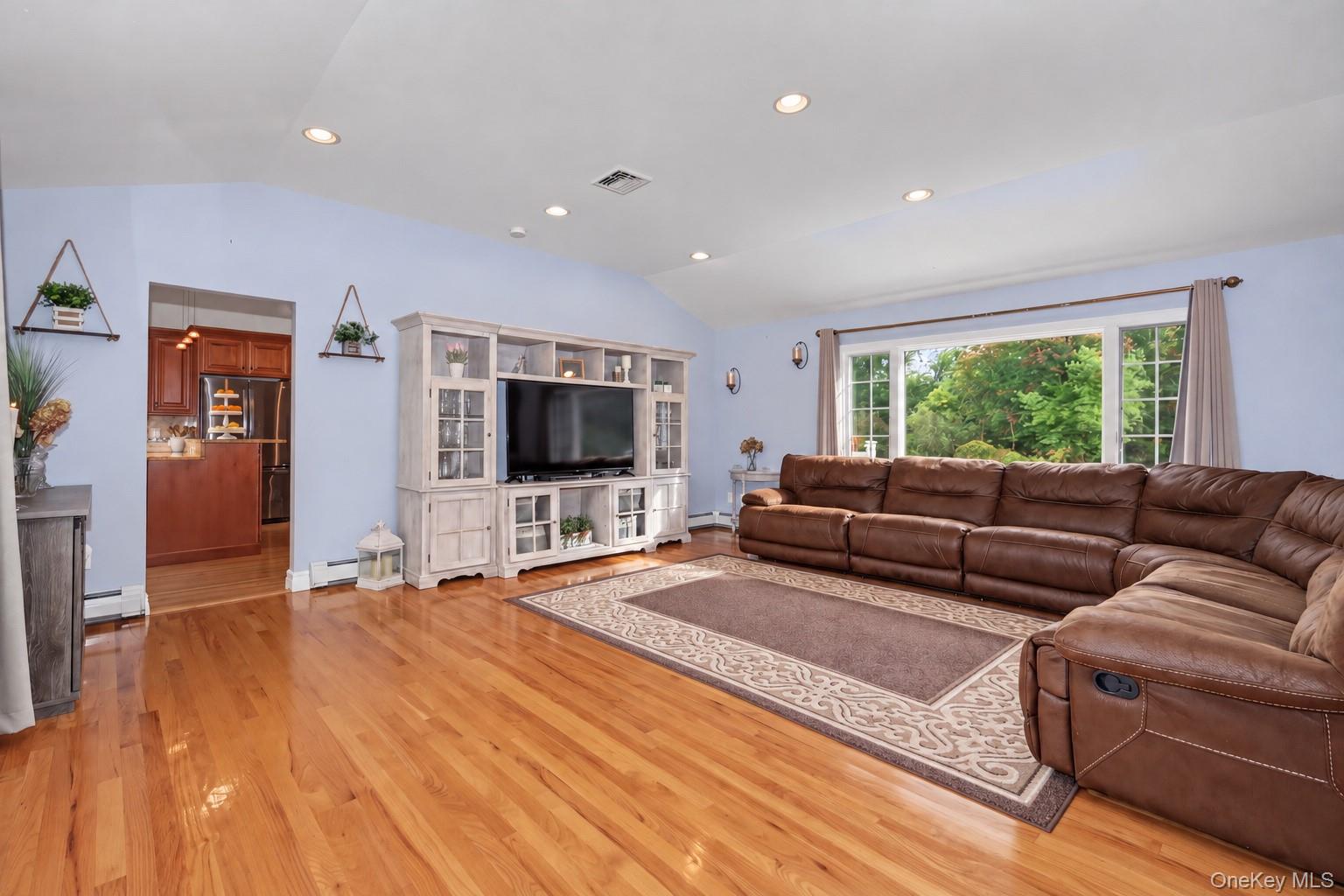 52 Mountain Brook Drive – For Sale photo 3