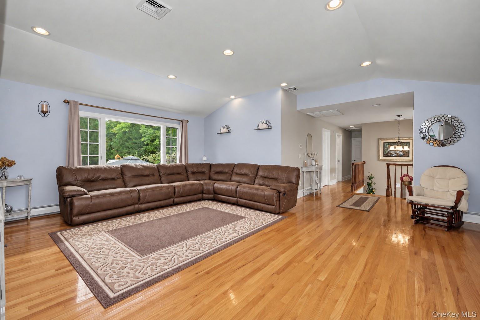 52 Mountain Brook Drive – For Sale photo 5