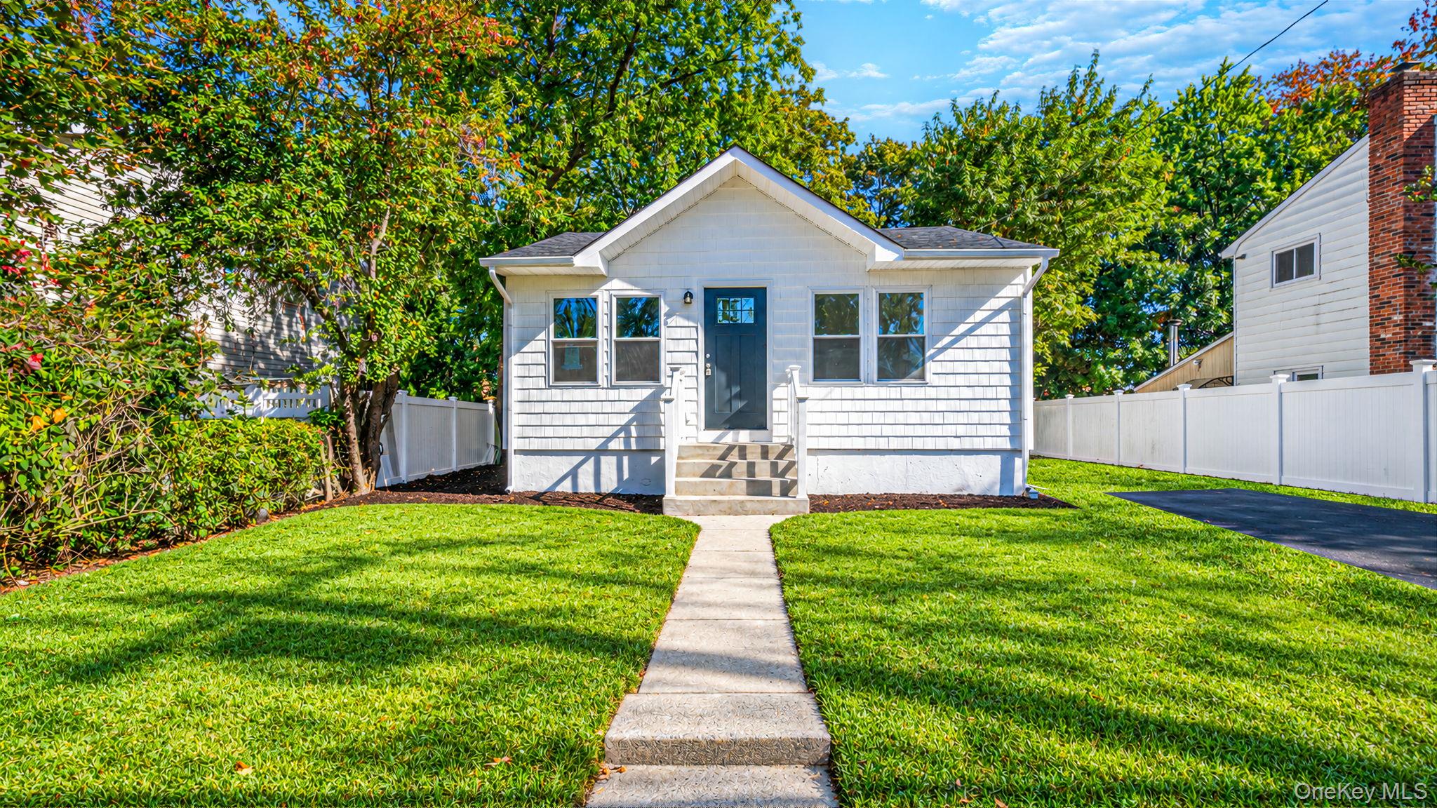 340 N Indiana Avenue – For Sale