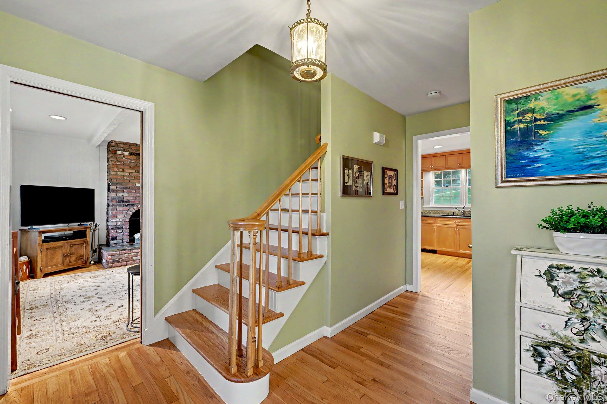 167 Holbrook Lane – For Sale photo 4