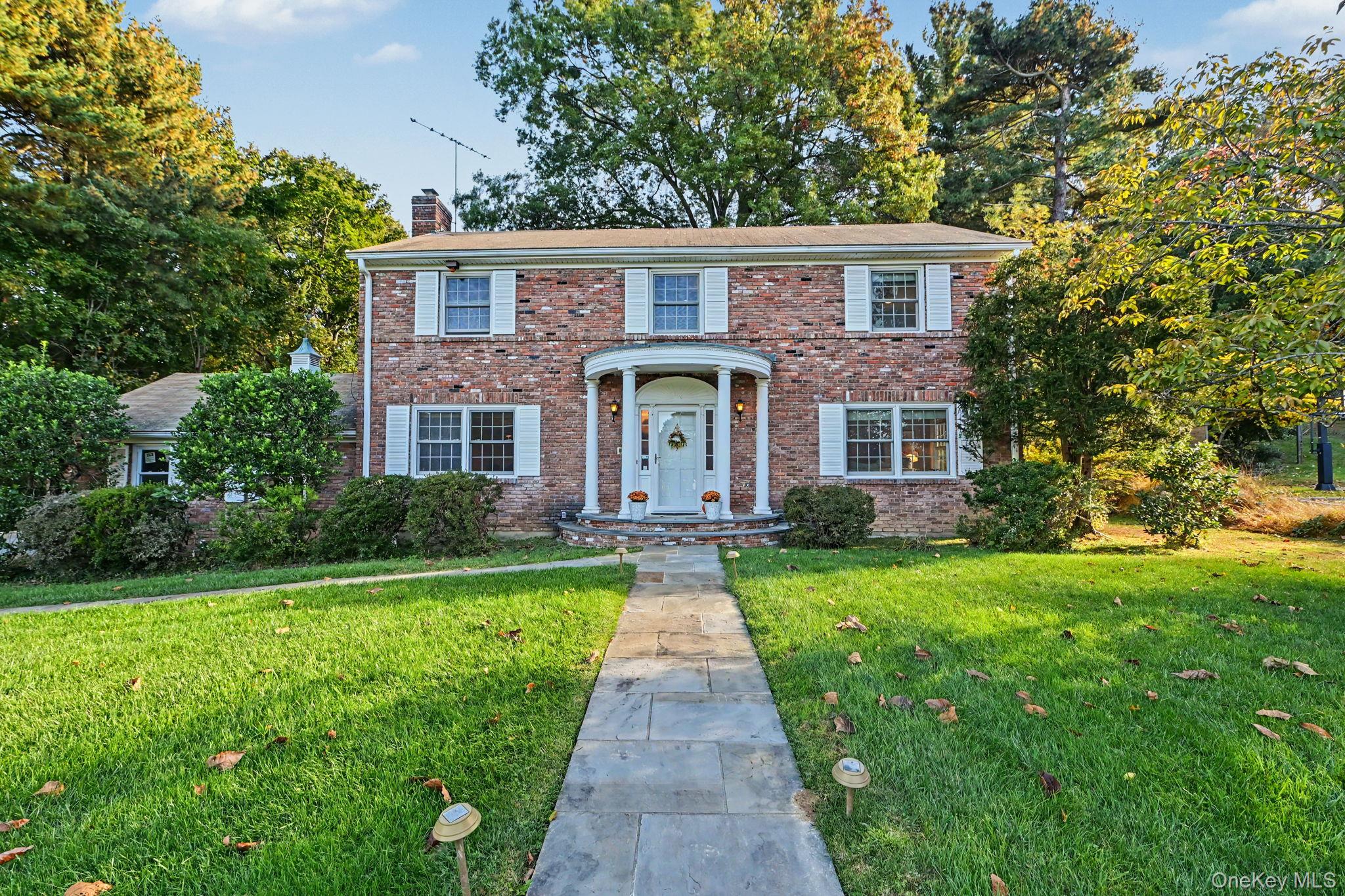 167 Holbrook Lane – For Sale photo 3