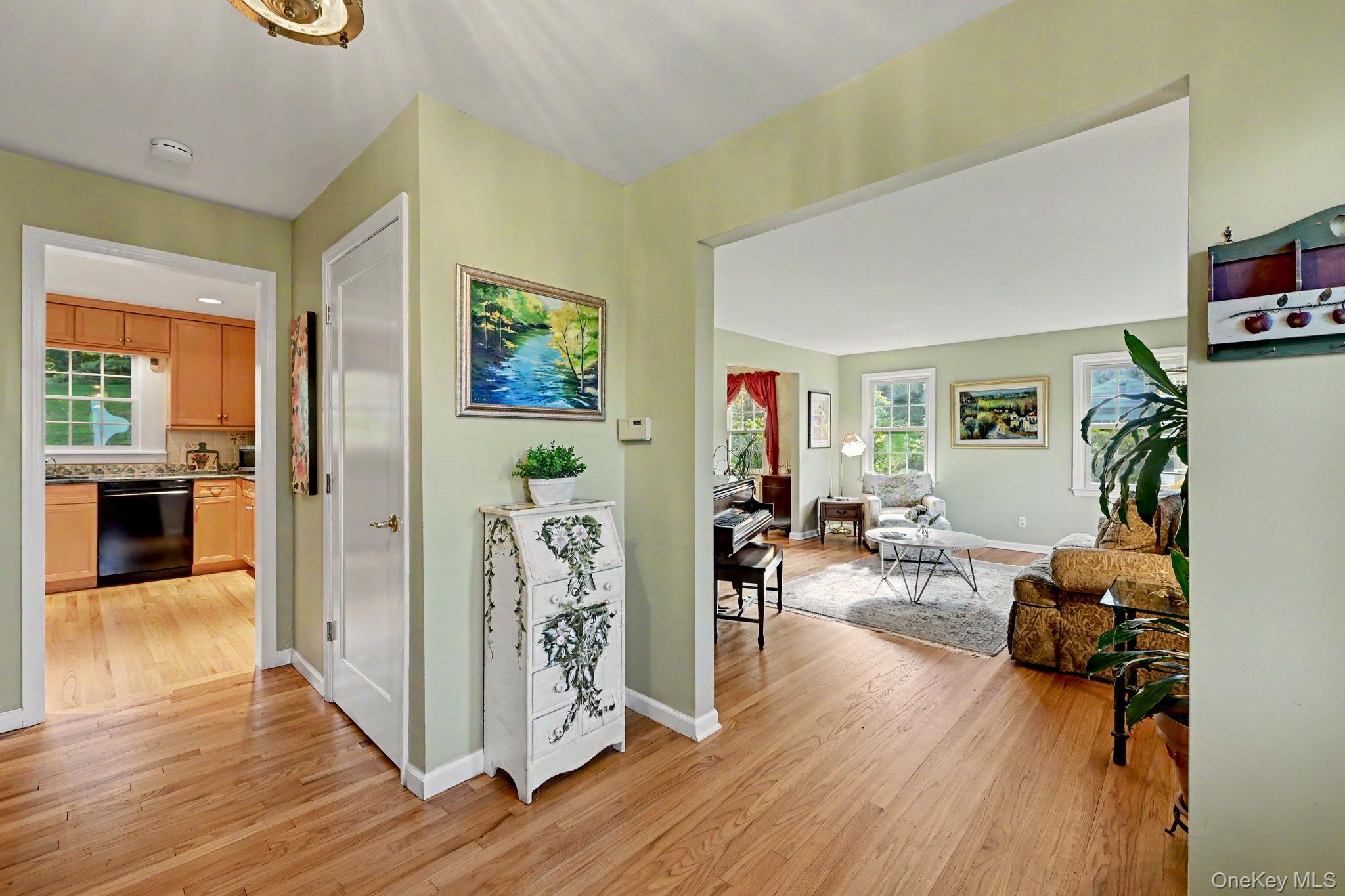 167 Holbrook Lane – For Sale photo 5