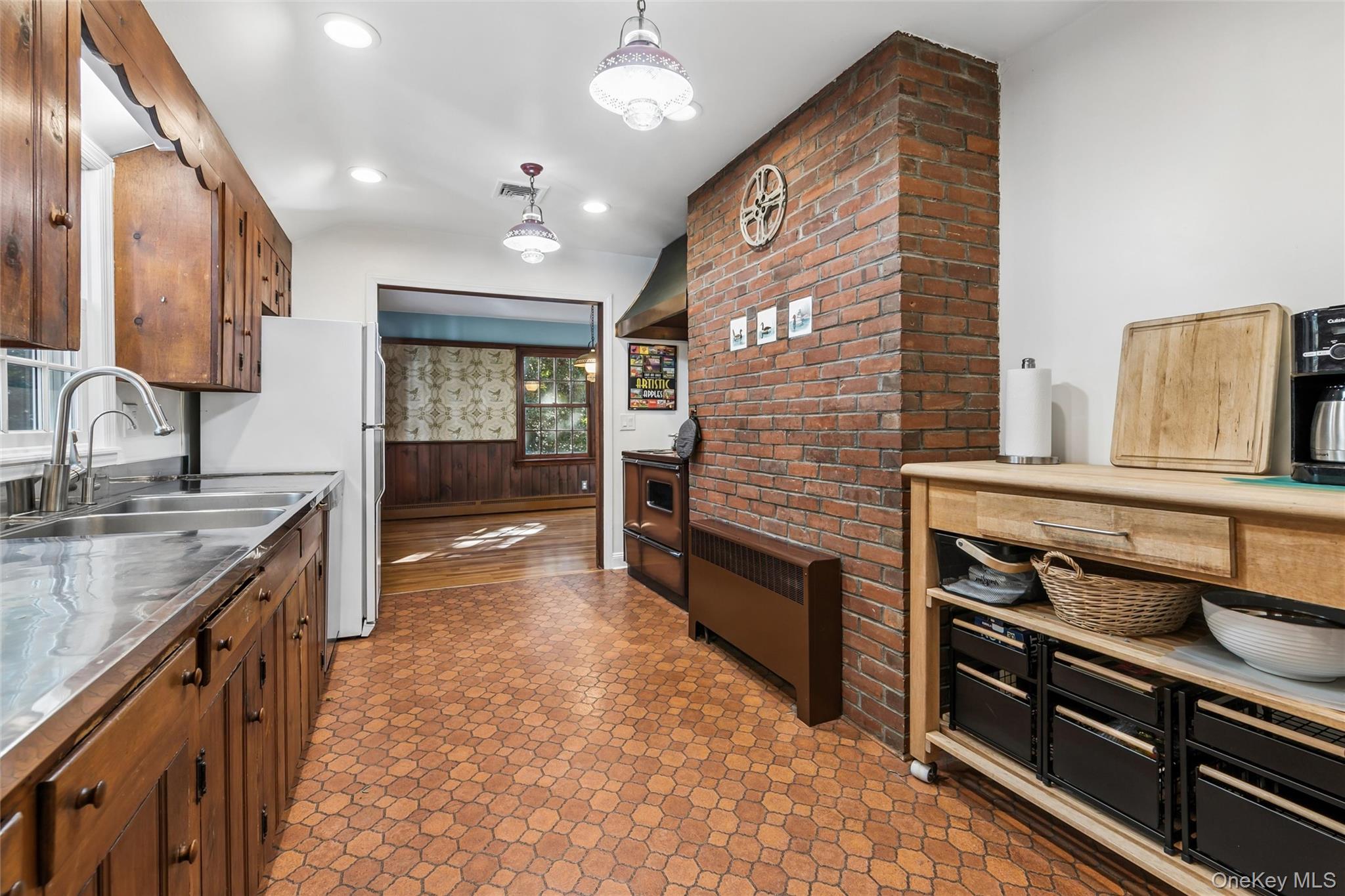 39 Erland Road – For Sale photo 12