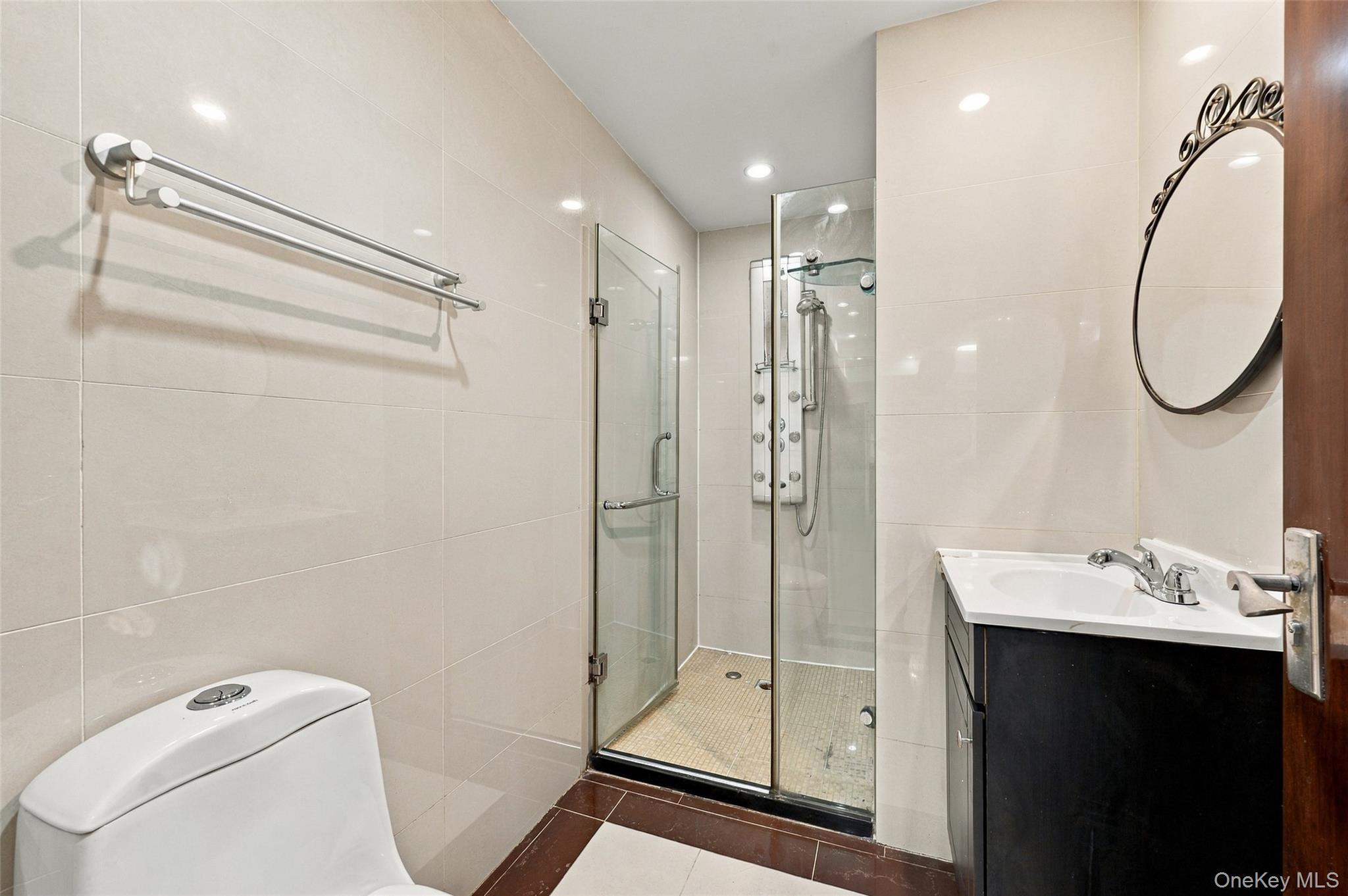 132-29 Blossom Avenue, Unit 4H photo 17