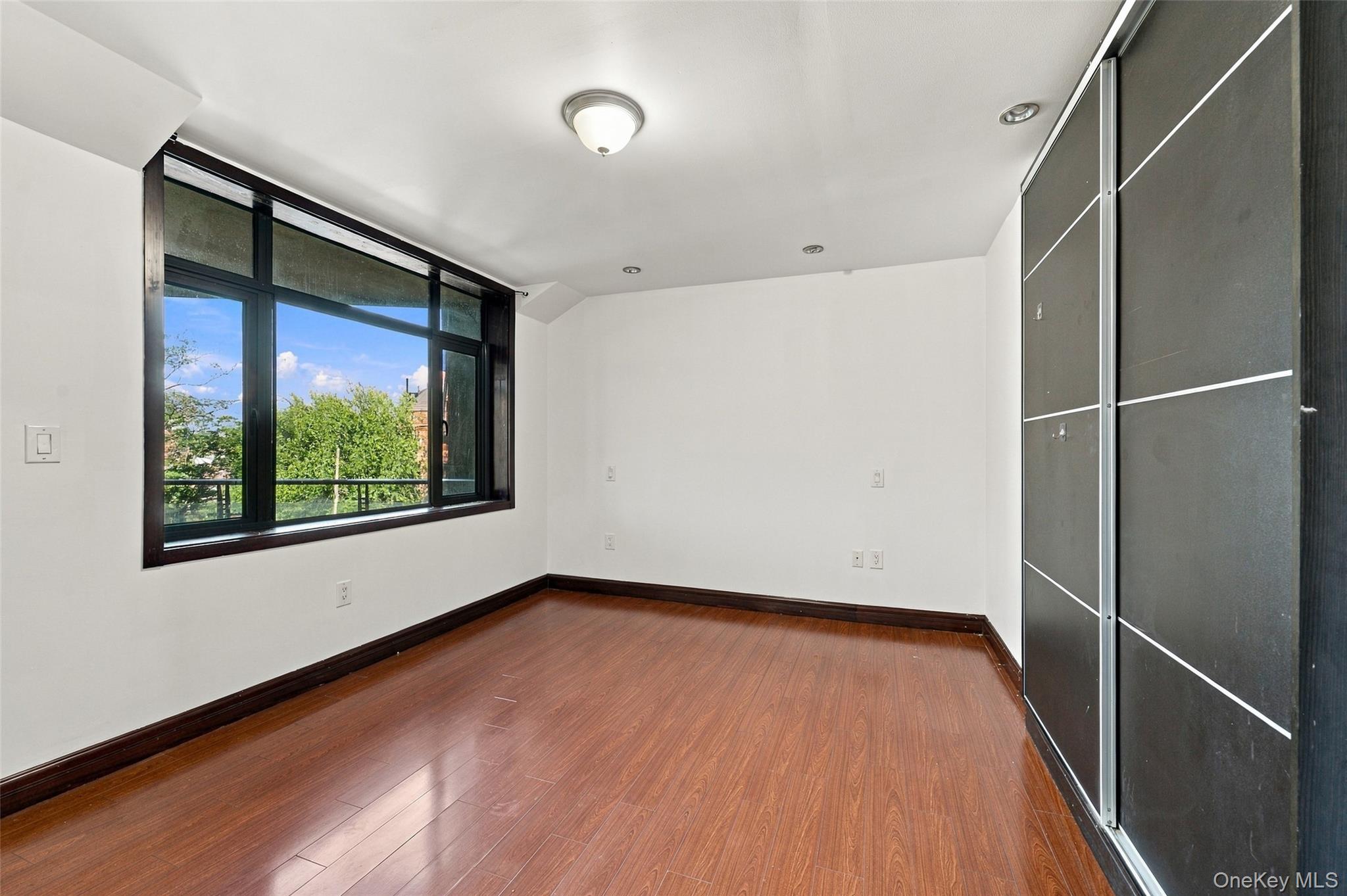 132-29 Blossom Avenue, Unit 4H photo 13