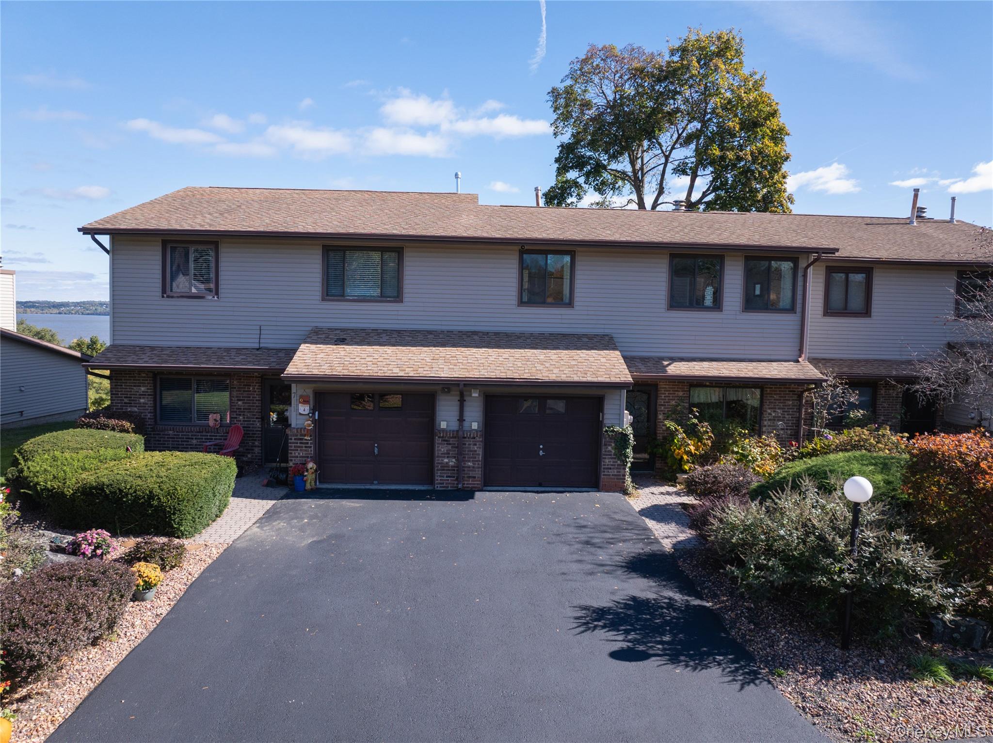 713 Hewitt Lane – For Sale photo 39