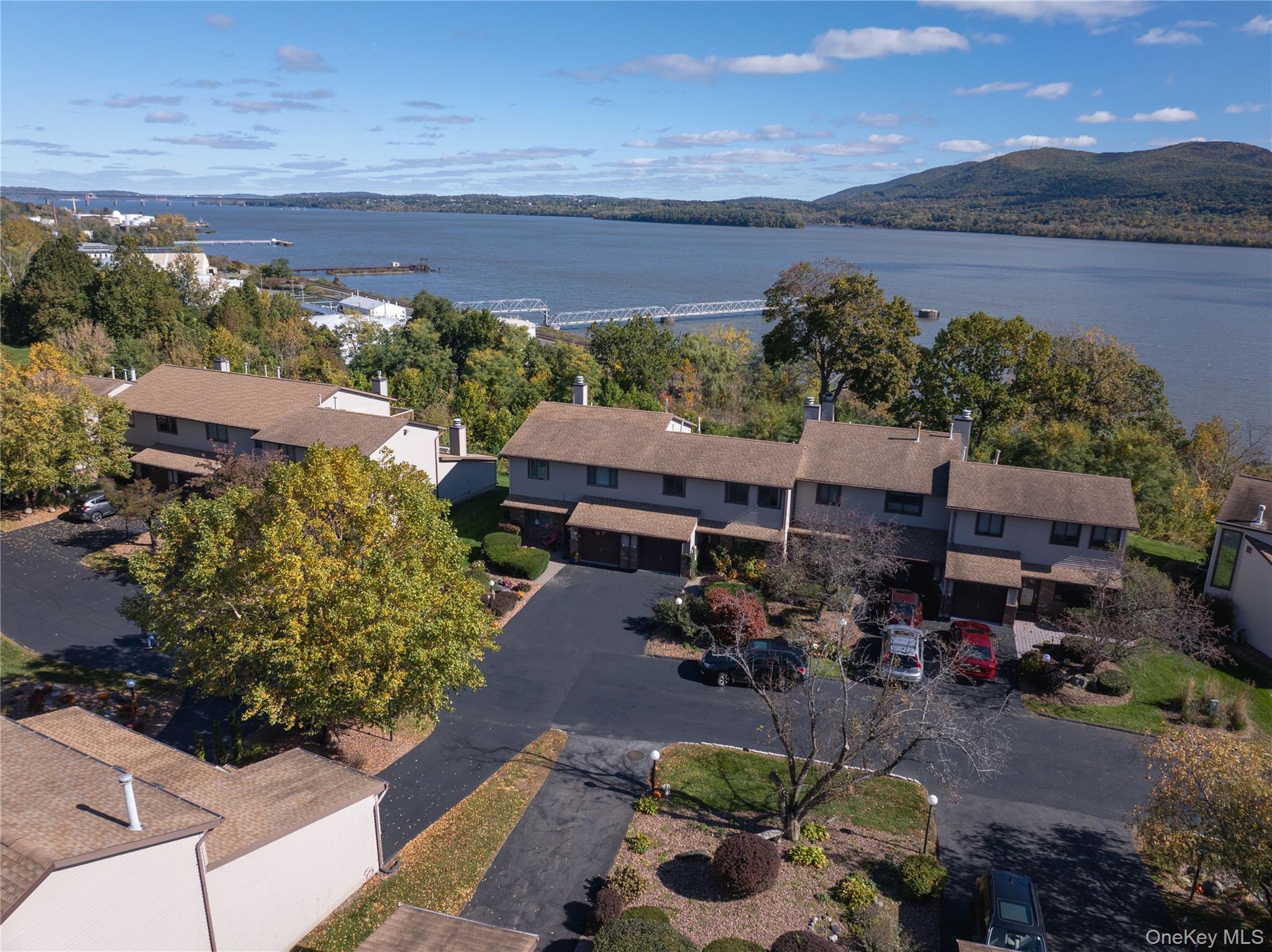 713 Hewitt Lane – For Sale photo 31