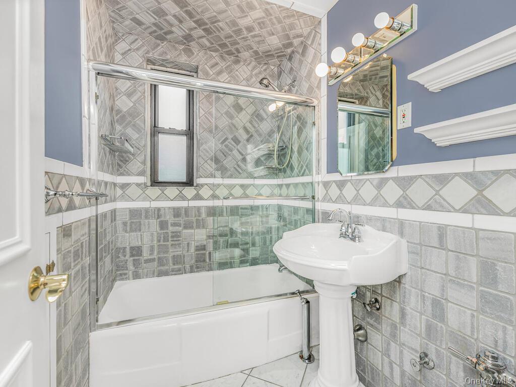 3 Remsen Road, Unit 4A photo 16
