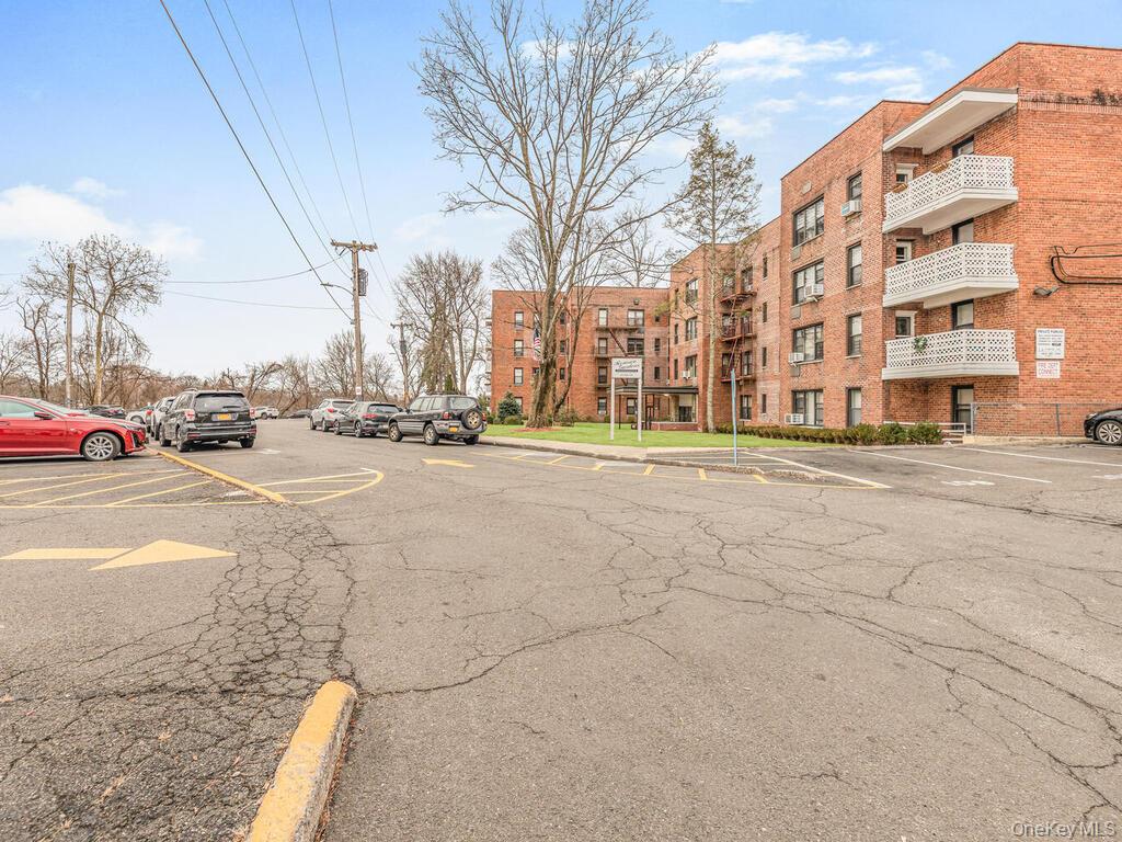 3 Remsen Road, Unit 4A photo 3